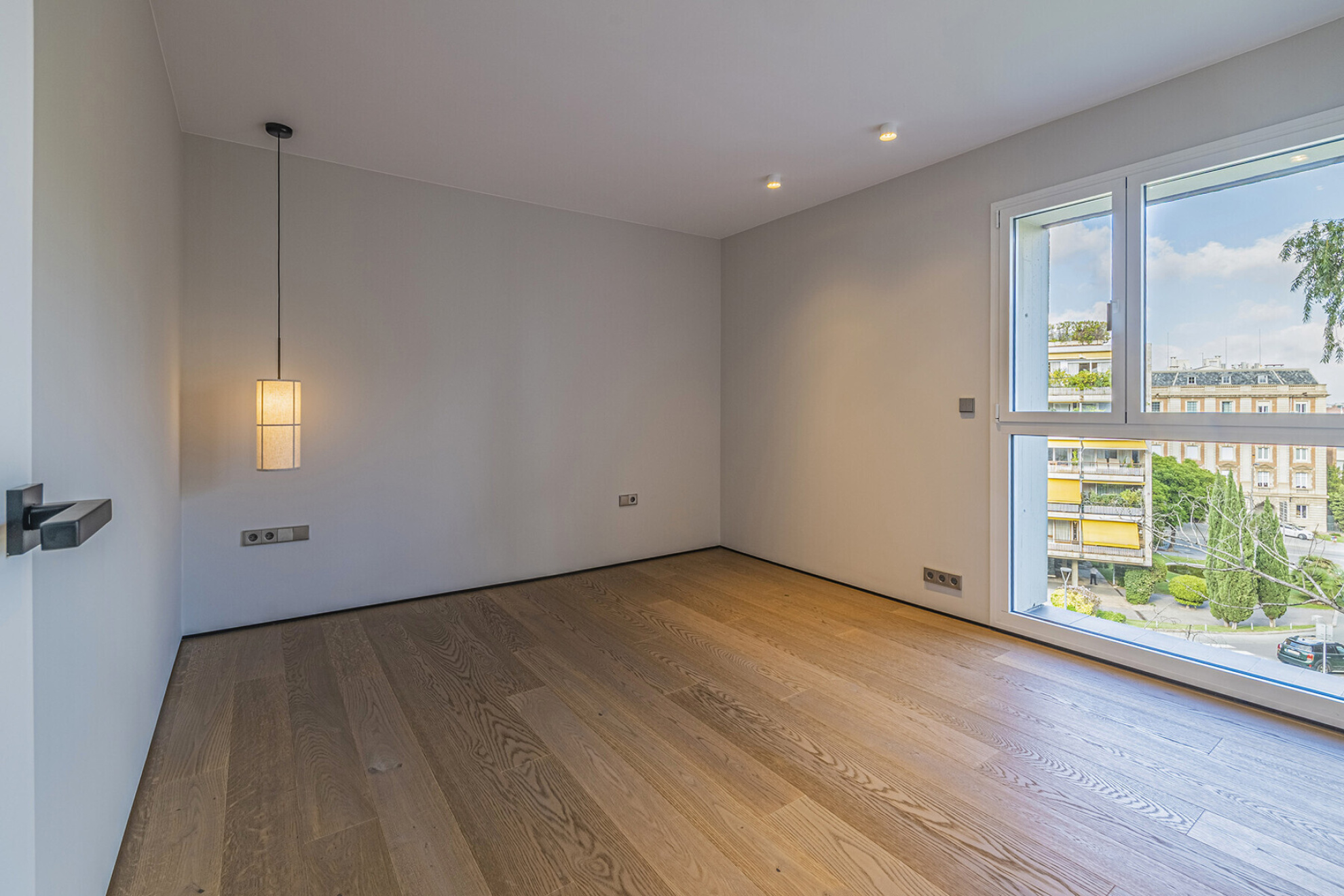  Luxurious Six-Bedroom Apartment in Exclusive Pedralbes Building - 物件實景