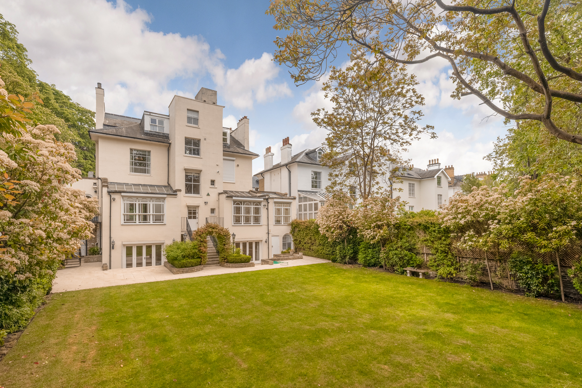 Imposing detached mansion in a highly desirable Holland Park address - 物件實景