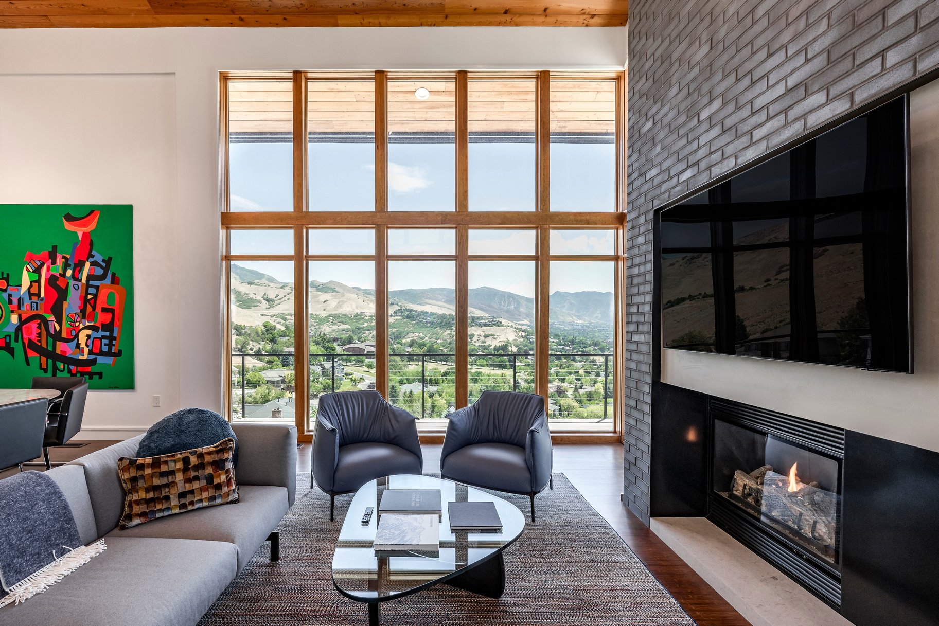  Stunning Contemporary Home with Commanding Views - 物件實景