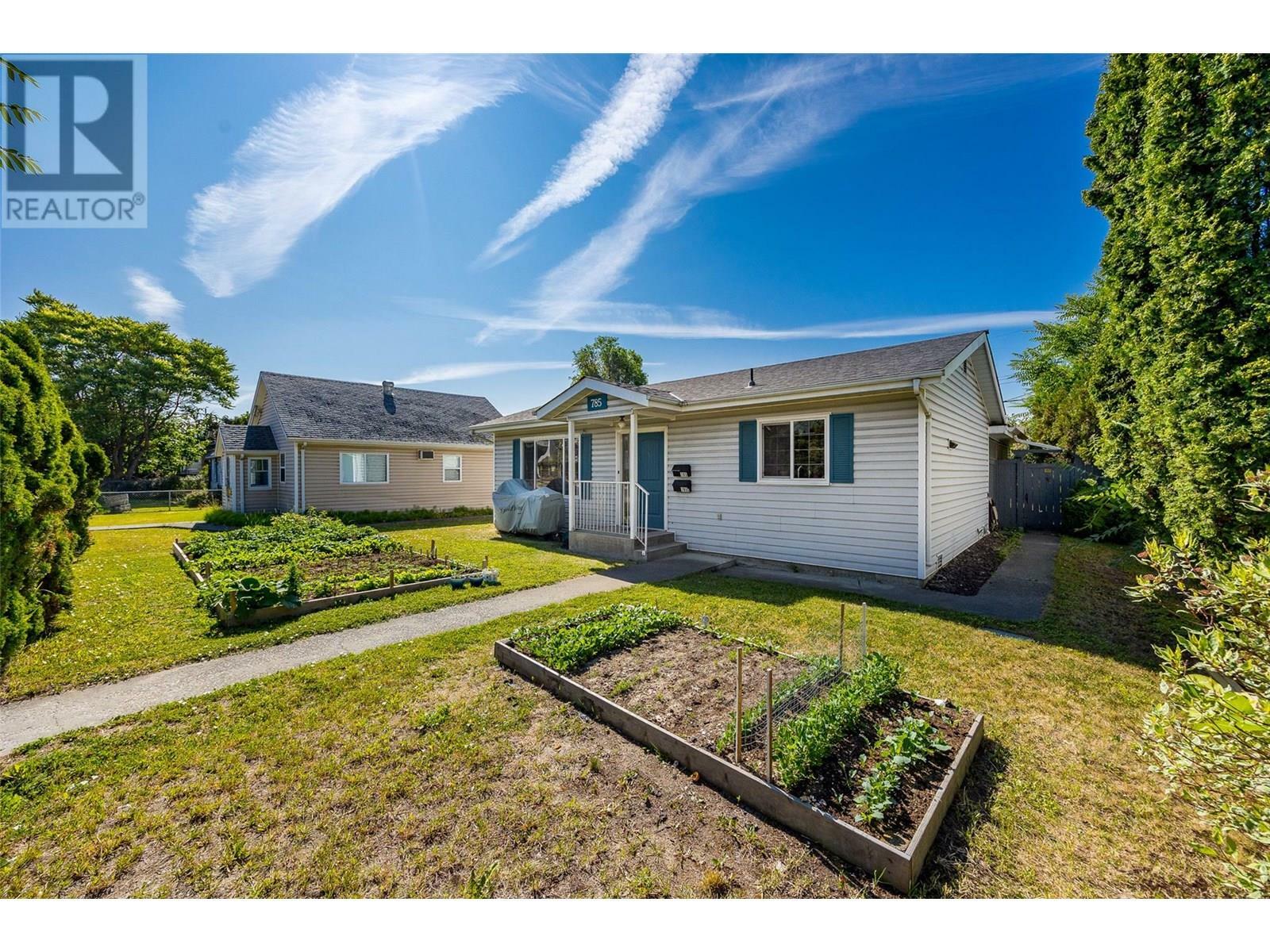 KELOWNA, British Columbia, V1Y 7C9, CA, 2 Bedrooms Bedrooms, ,2 BathroomsBathrooms,Residential,For Sale,1874536