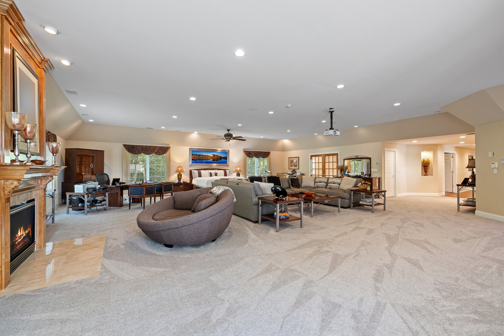 Homer Glen, Illinois, 60491, United States, 4 Bedrooms Bedrooms, ,5 BathroomsBathrooms,Residential,For Sale,1940252