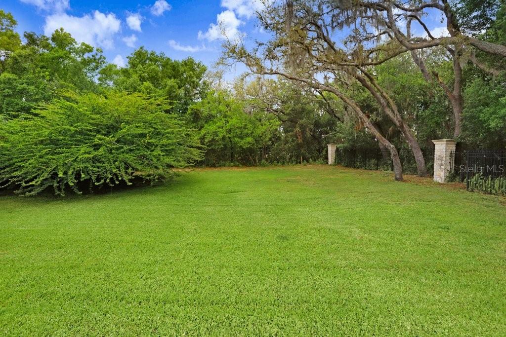 Tampa, Florida, 33626, United States, 4 Bedrooms Bedrooms, ,4 BathroomsBathrooms,Residential,For Sale,1827549