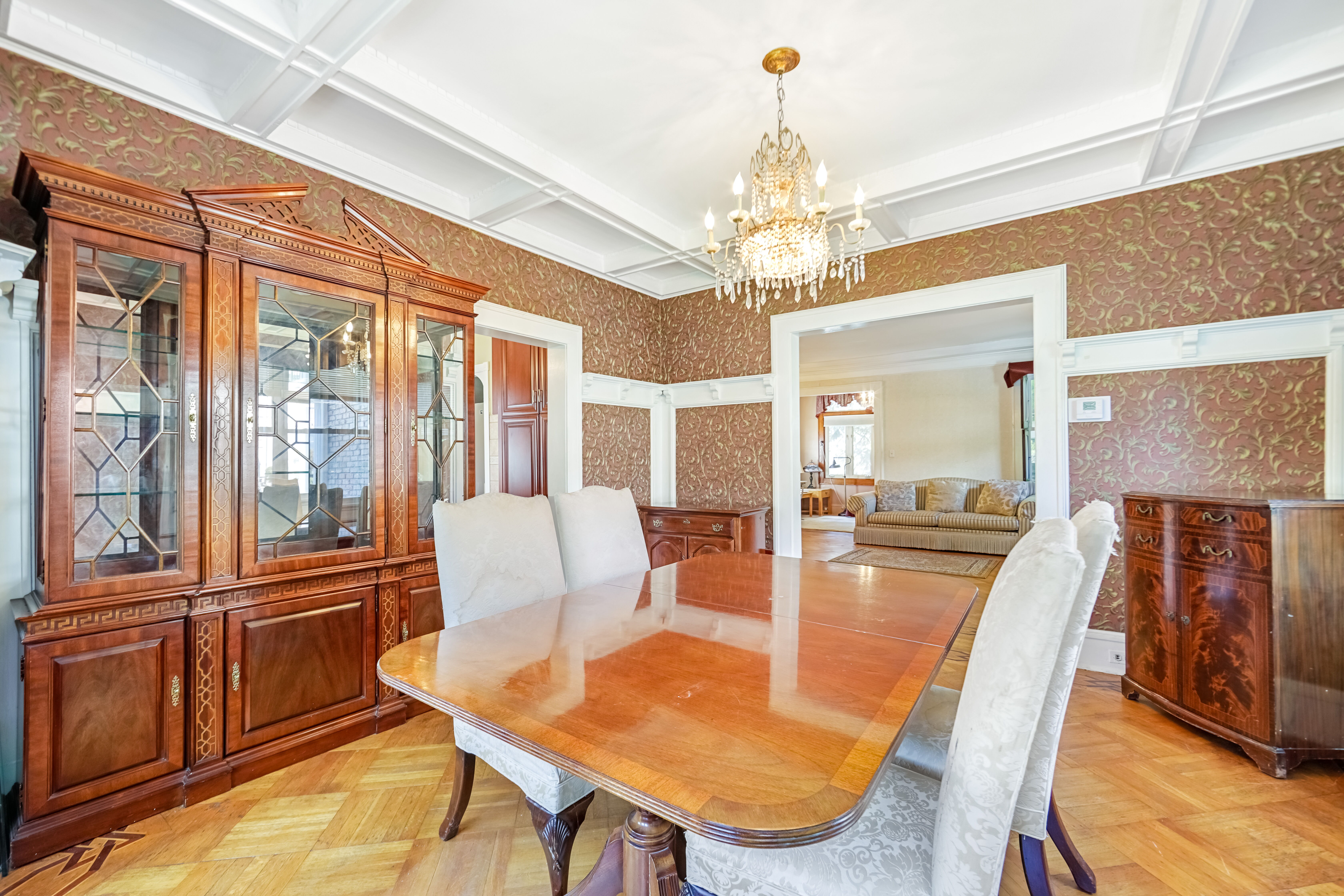 Cliffside Park, New Jersey, 07010, United States, 3 Bedrooms Bedrooms, ,3 BathroomsBathrooms,Residential,For Sale,1980135