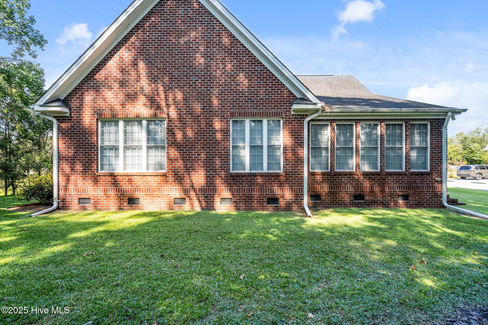 Wilmington, North Carolina, 28409, United States, 2 Bedrooms Bedrooms, ,2 BathroomsBathrooms,Residential,For Sale,1982803