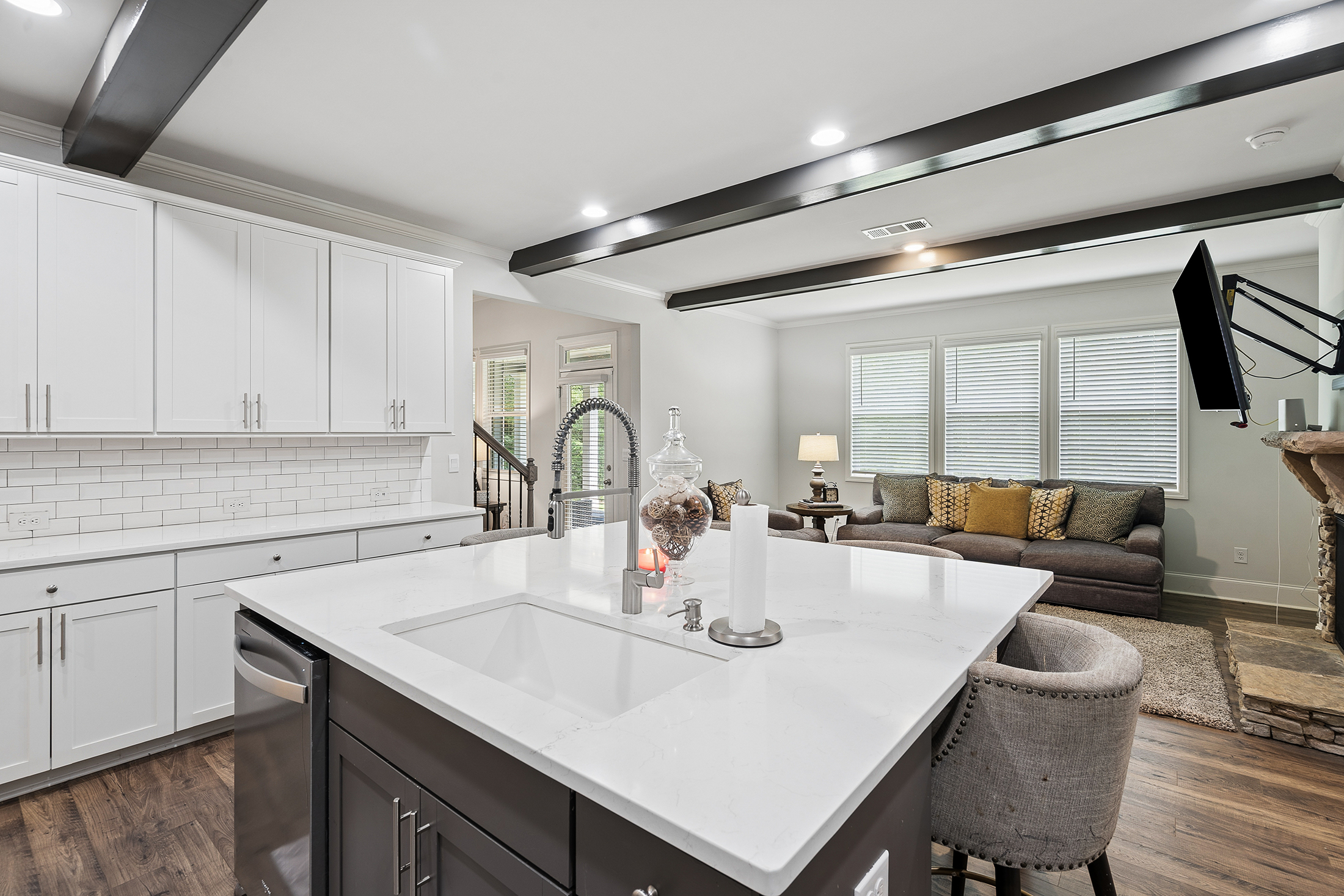  Beautifully Maintained Newer Construction Home on Private Cul-de-sac Lot - 物件實景