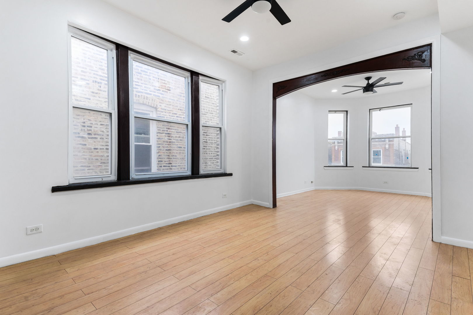 Chicago, Illinois, 60623, United States, 10 Bedrooms Bedrooms, ,Residential,For Sale,1997118