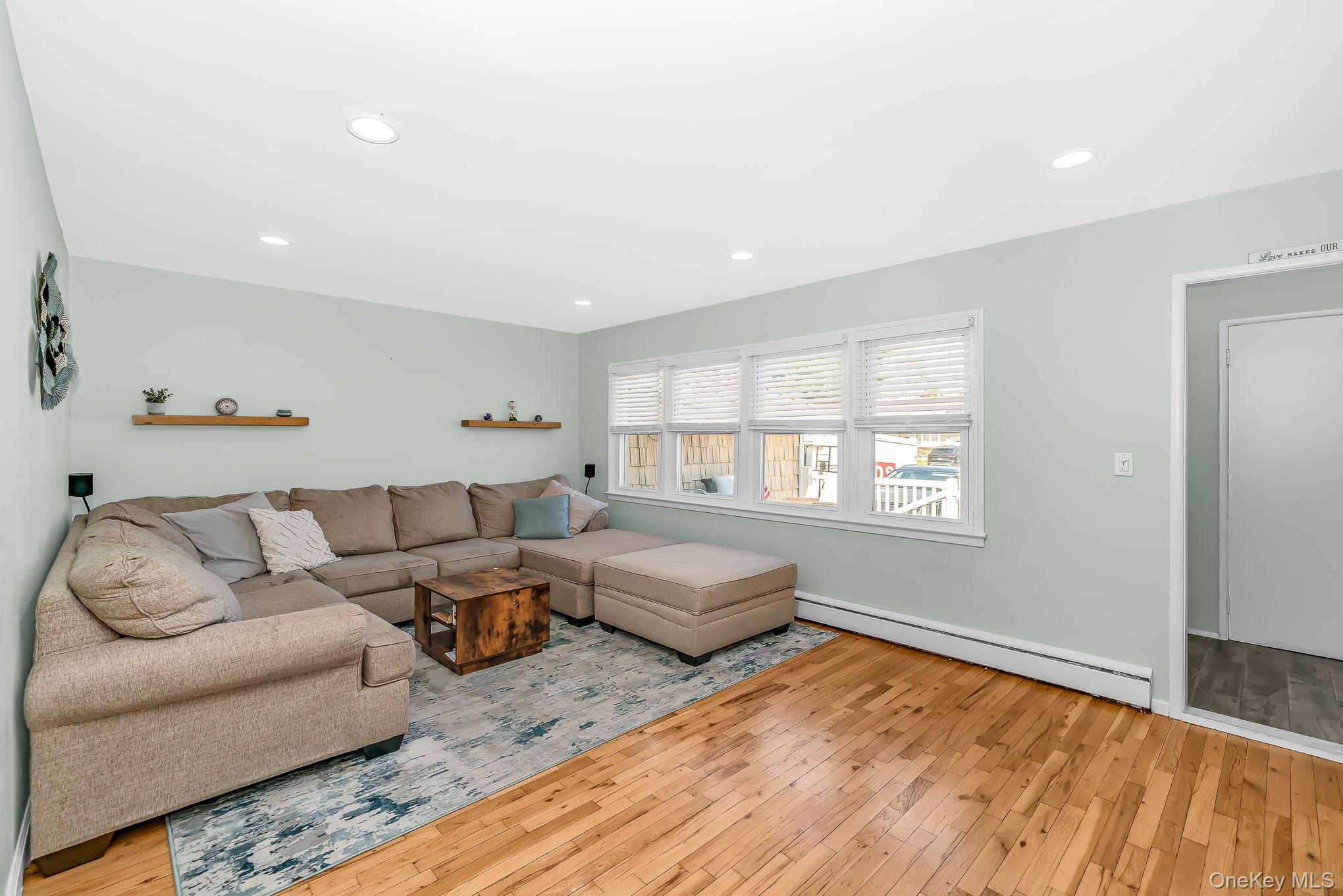 Bethpage, New York, 11714, United States, 3 Bedrooms Bedrooms, ,2 BathroomsBathrooms,Residential,For Sale,2048491