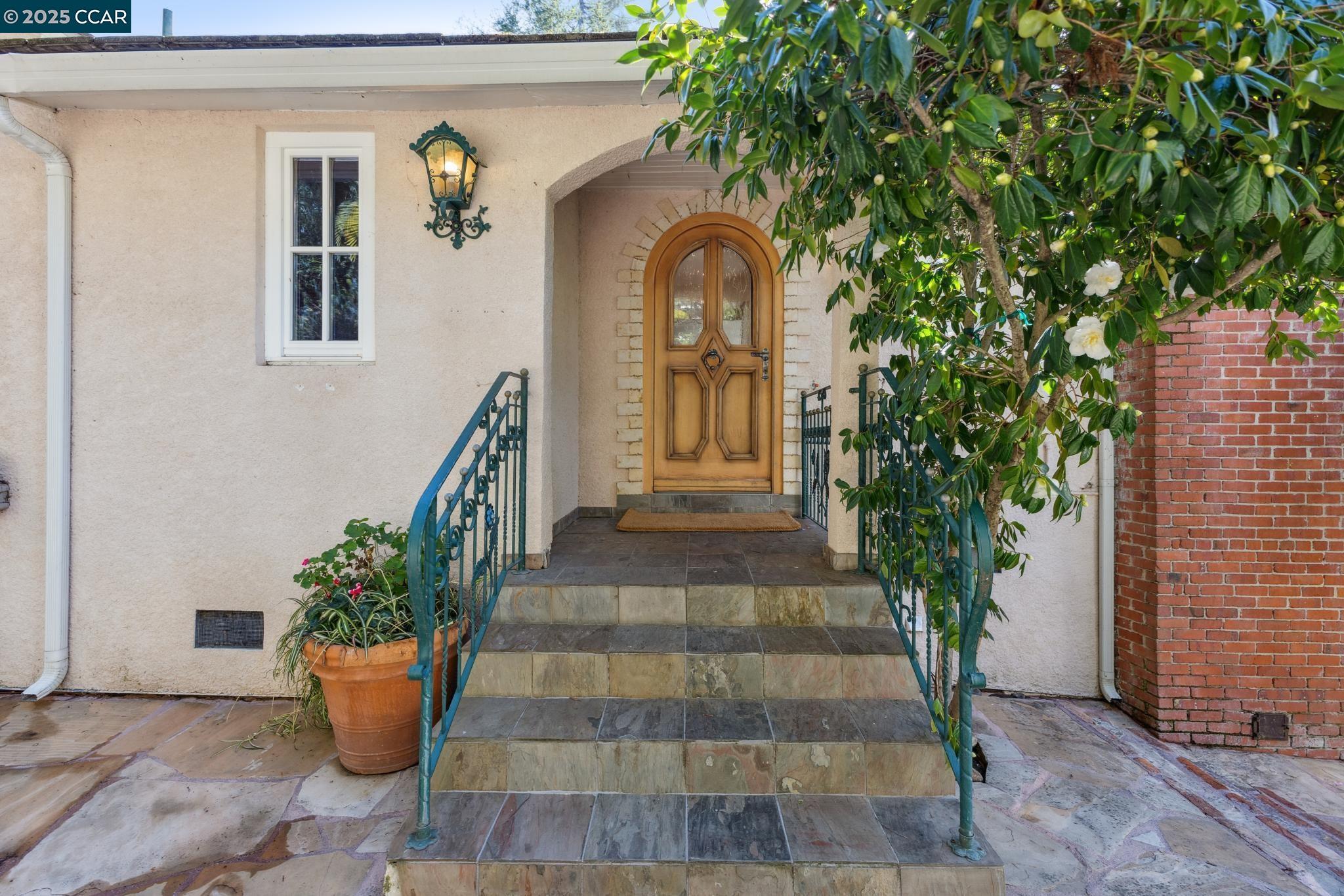 Orinda, California, 94563, United States, 4 Bedrooms Bedrooms, ,3 BathroomsBathrooms,Residential,For Sale,1804966