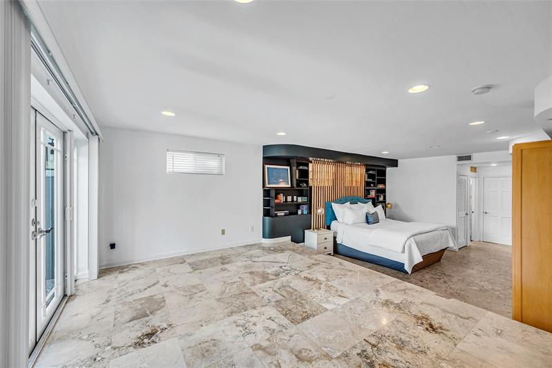 Fort Lauderdale, Florida, 33304, United States, 3 Bedrooms Bedrooms, ,3 BathroomsBathrooms,Residential,For Sale,1985546