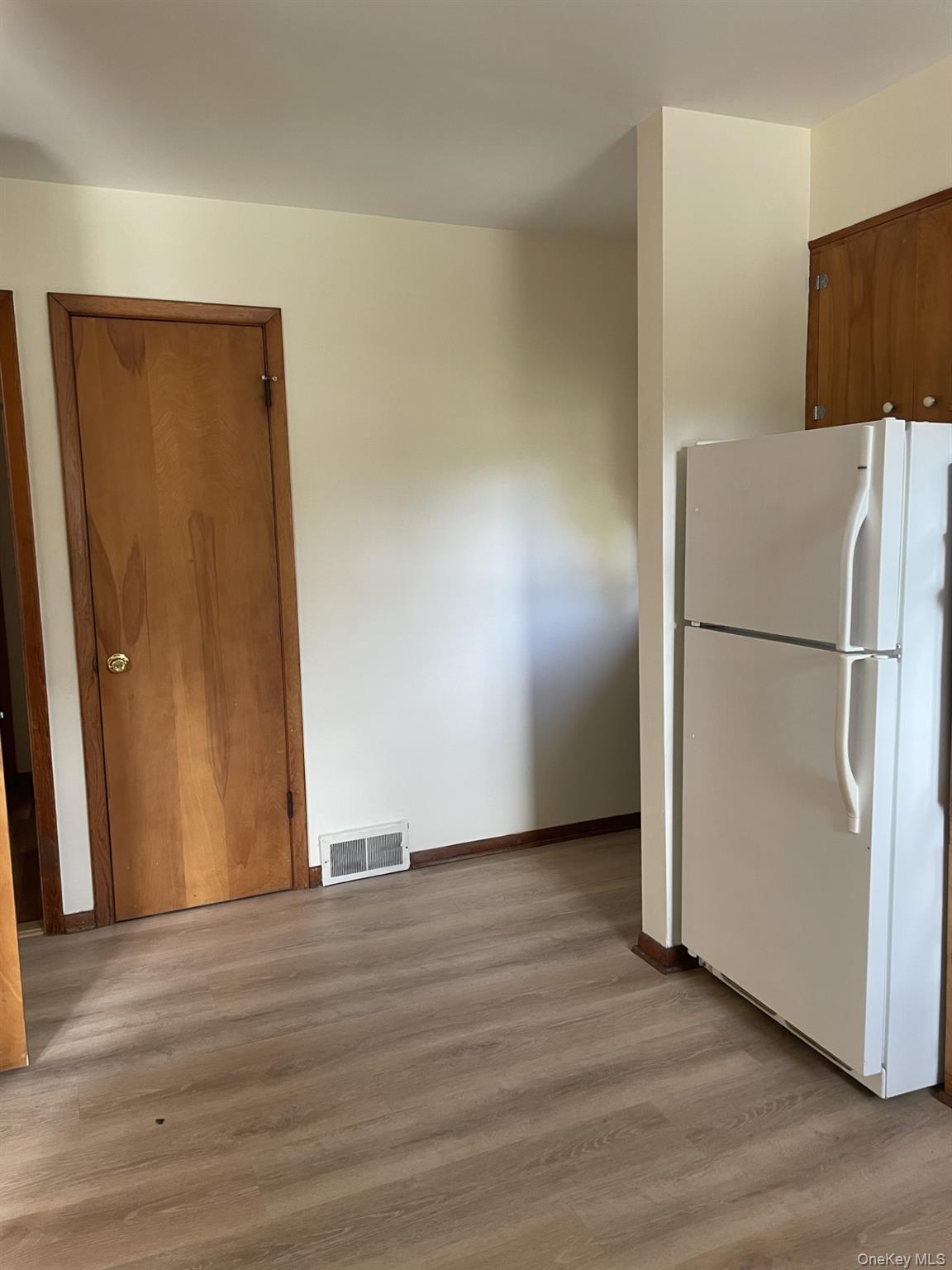 Montrose, New York, 10548, United States, 3 Bedrooms Bedrooms, ,1 BathroomBathrooms,Residential,For Sale,1958987