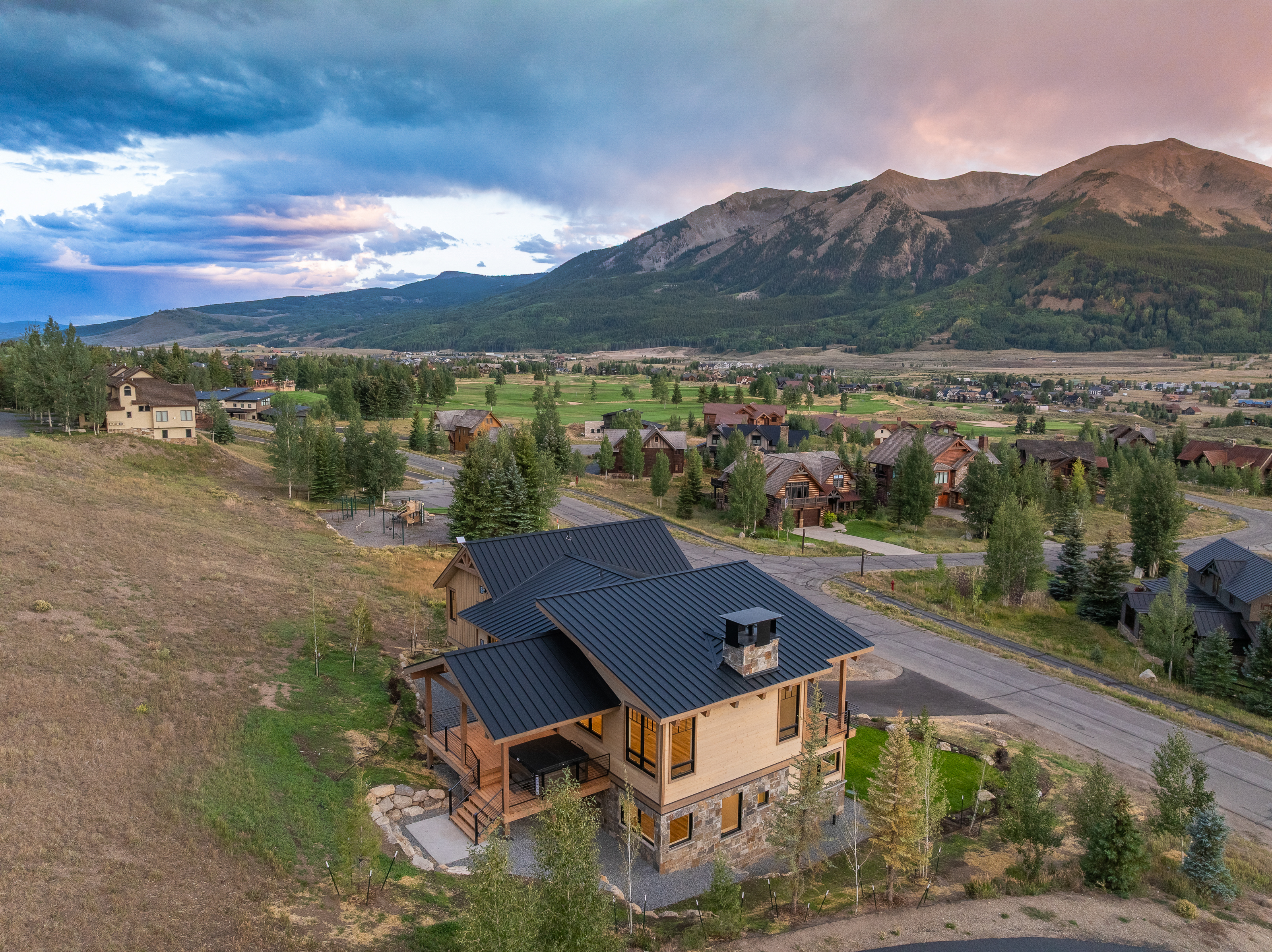 Built for the Way Crested Butte Lives  Brand-New Skyland Residence - 物件實景