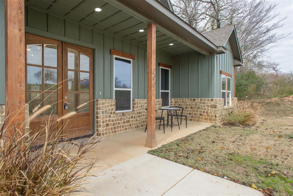 Mabank, Texas, 75143, United States, 4 Bedrooms Bedrooms, ,3 BathroomsBathrooms,Residential,For Sale,1942987