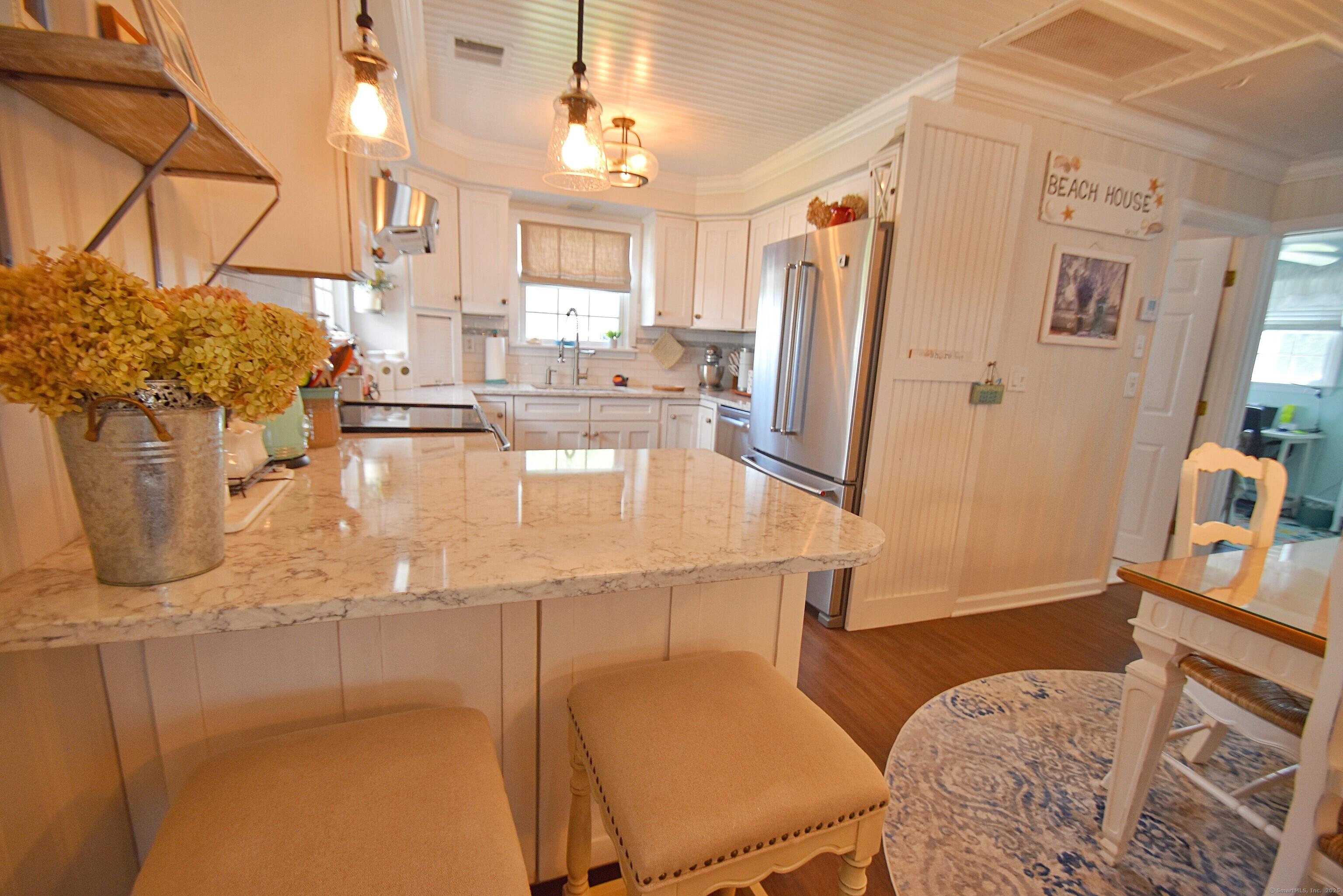 Clinton, Connecticut, 06413, United States, 3 Bedrooms Bedrooms, ,2 BathroomsBathrooms,Residential,For Sale,1914368