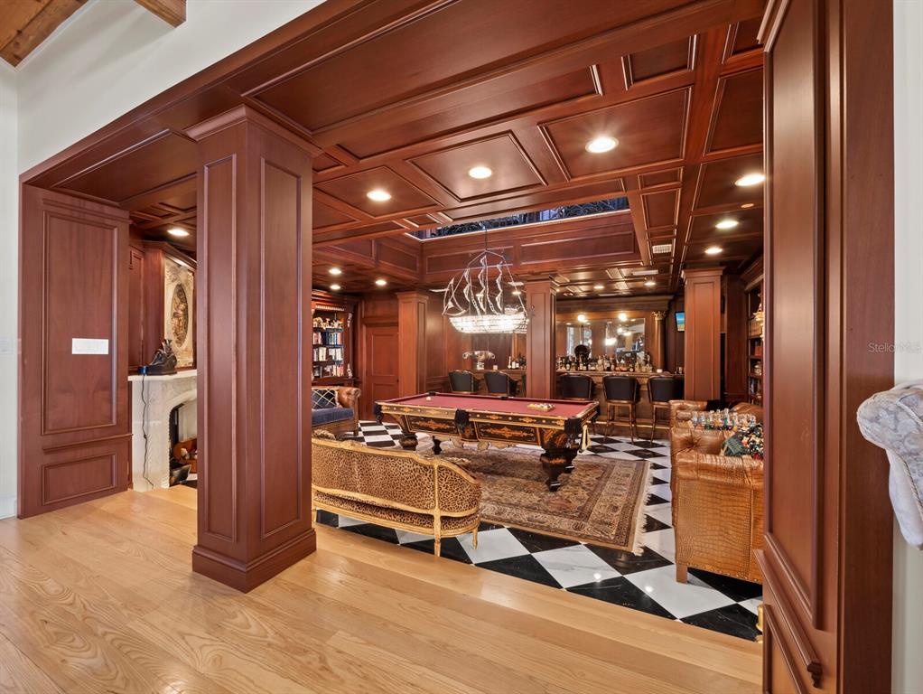 Longboat Key, Florida, 34228, United States, 8 Bedrooms Bedrooms, ,10 BathroomsBathrooms,Residential,For Sale,1997316