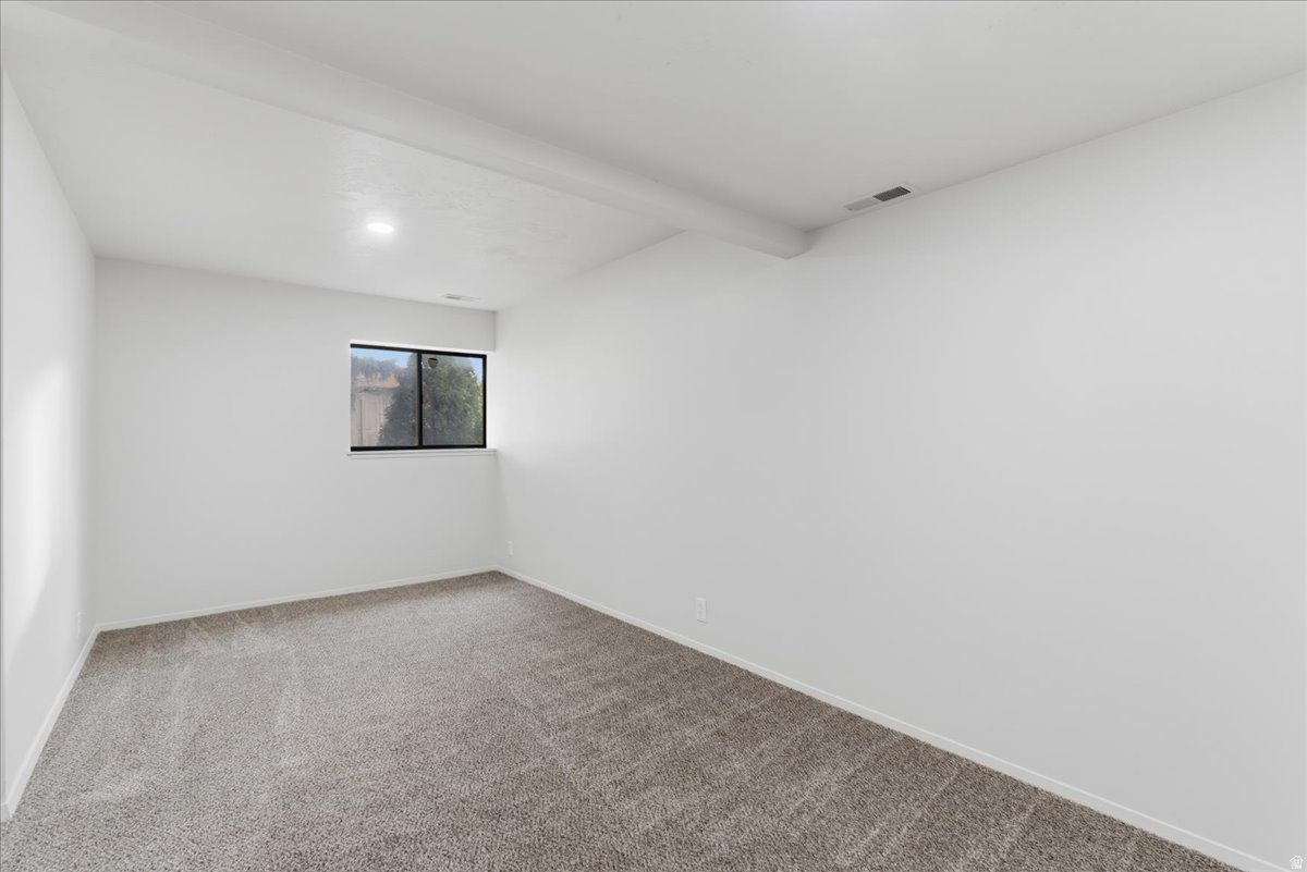 West Jordan, Utah, 84084, United States, 4 Bedrooms Bedrooms, ,2 BathroomsBathrooms,Residential,For Sale,1996138