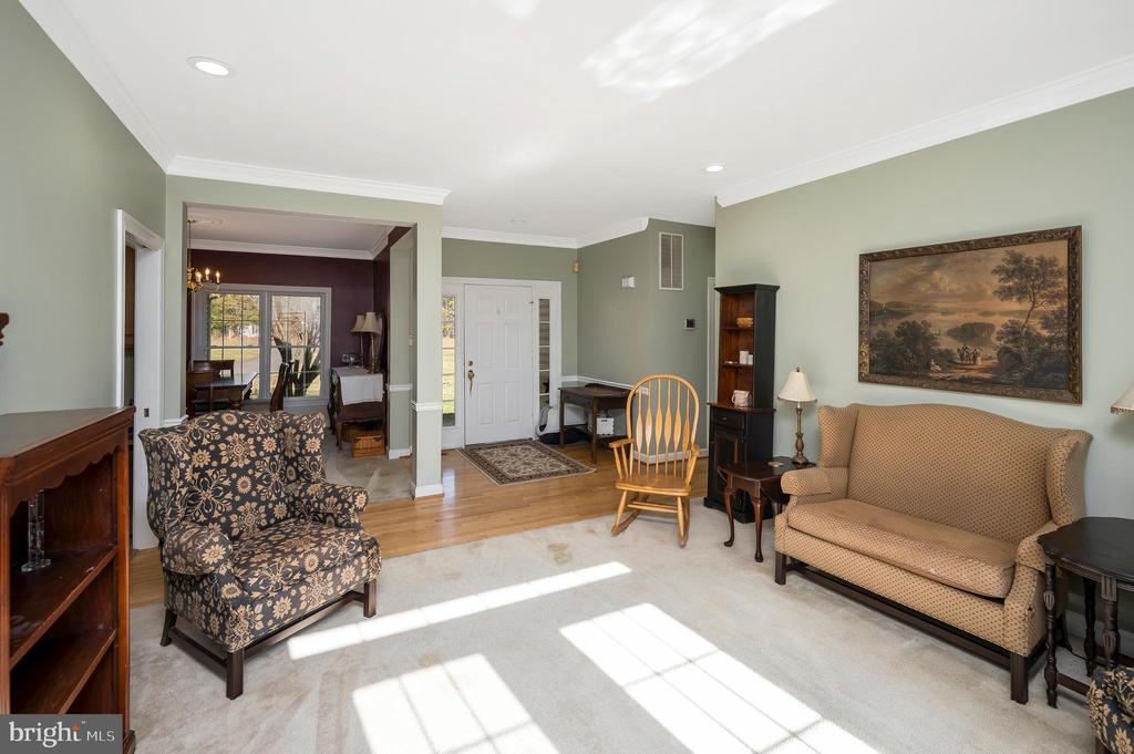 Sumerduck, Virginia, 22742, United States, 4 Bedrooms Bedrooms, ,5 BathroomsBathrooms,Residential,For Sale,2048793