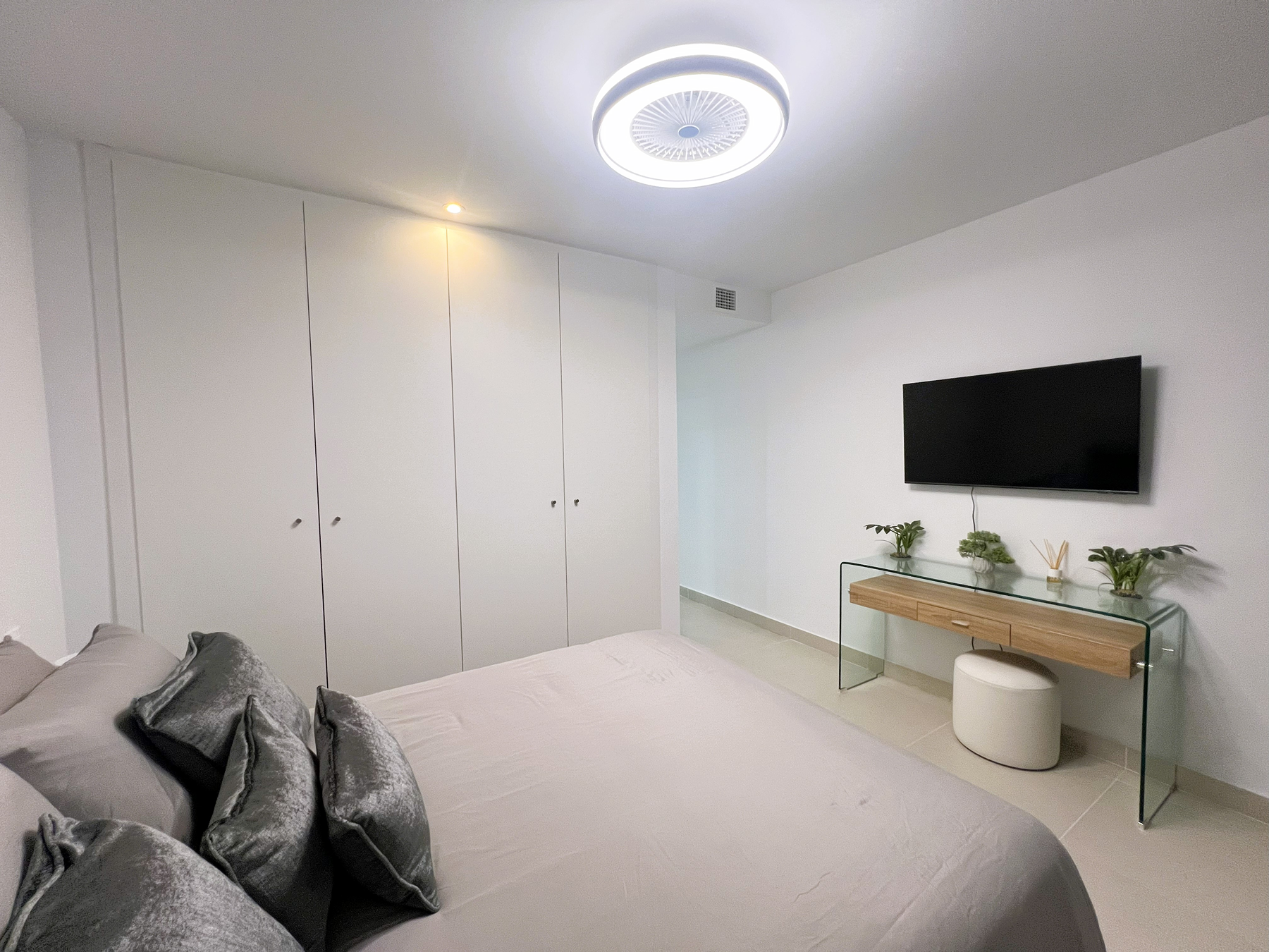  Contemporary apartment with an expansive terrace in La Reserva - 物件實景