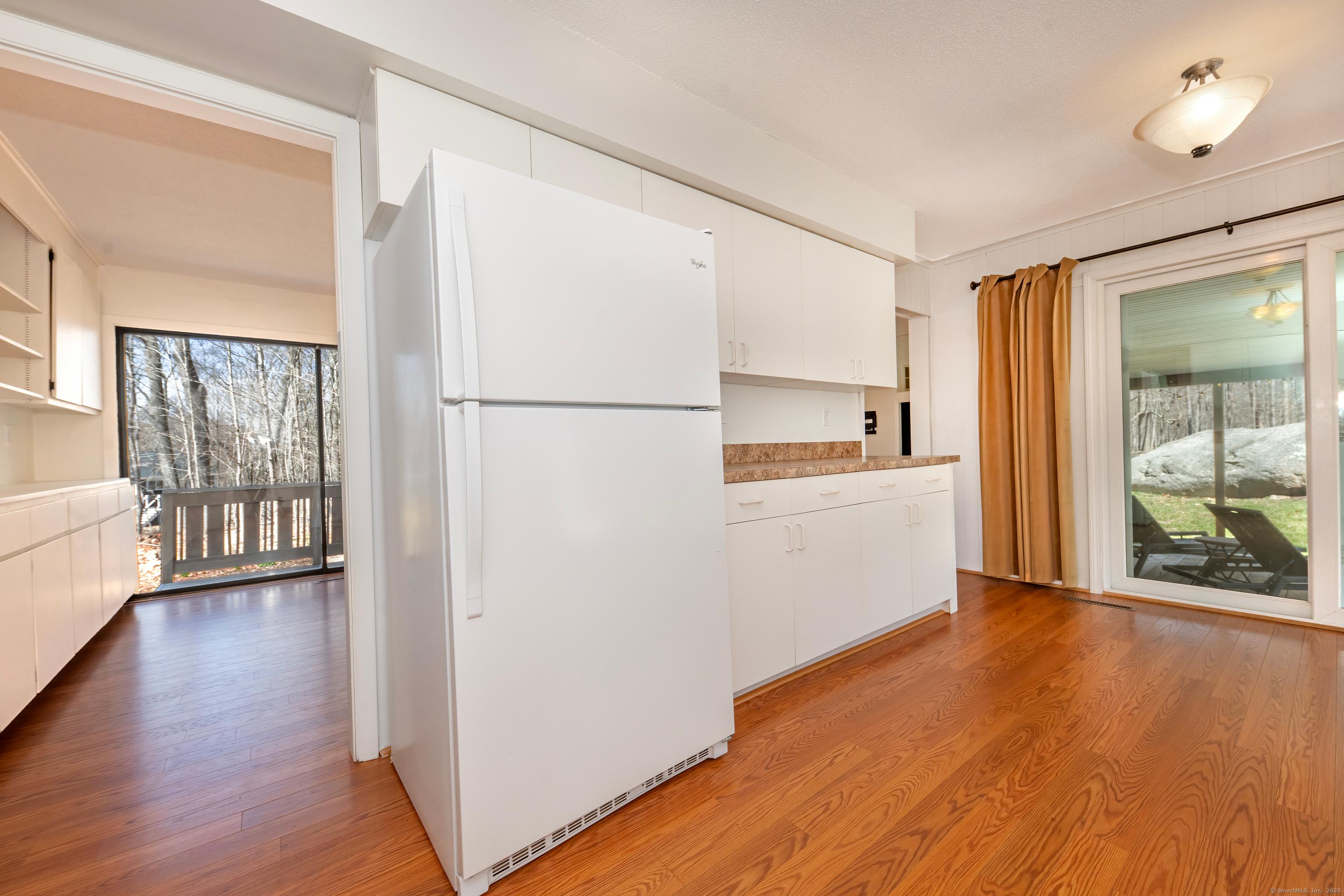 Guilford, Connecticut, 06437, United States, 3 Bedrooms Bedrooms, ,2 BathroomsBathrooms,Residential,For Sale,1935786