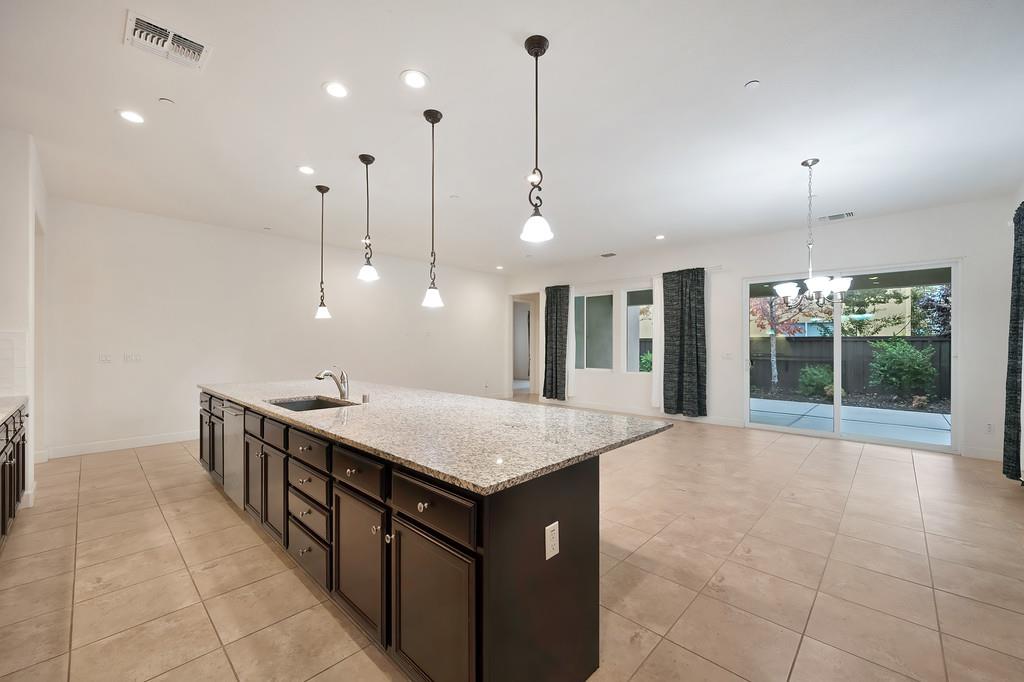 Sacramento, California, 95834, United States, 2 Bedrooms Bedrooms, ,2 BathroomsBathrooms,Residential,For Sale,1999739