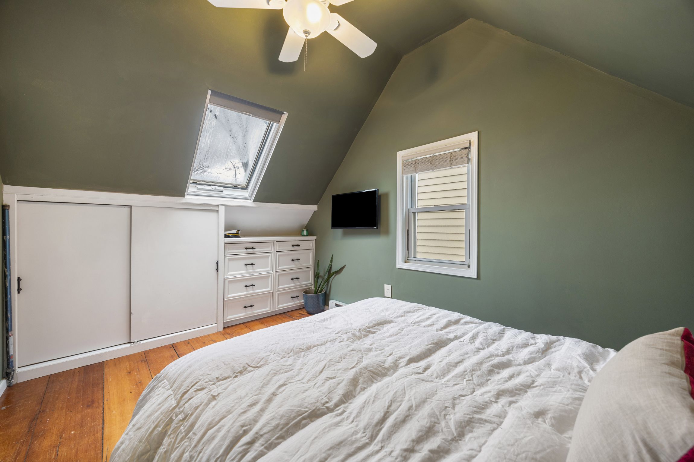  4 Mead Street Ct, Boston, MA, 02129 - 物件實景