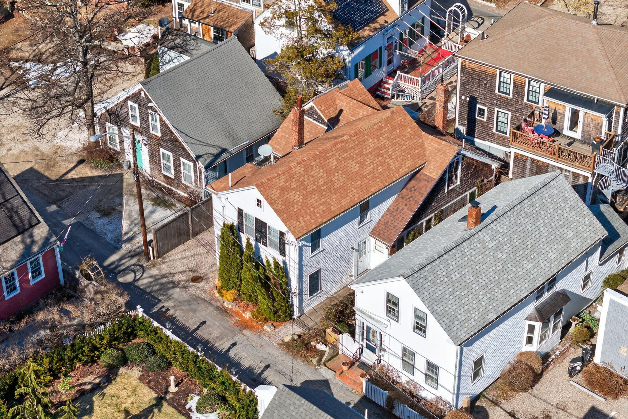  Two-Level Living with En-Suites, Private Patio and Proven Rental Performance - 物件實景