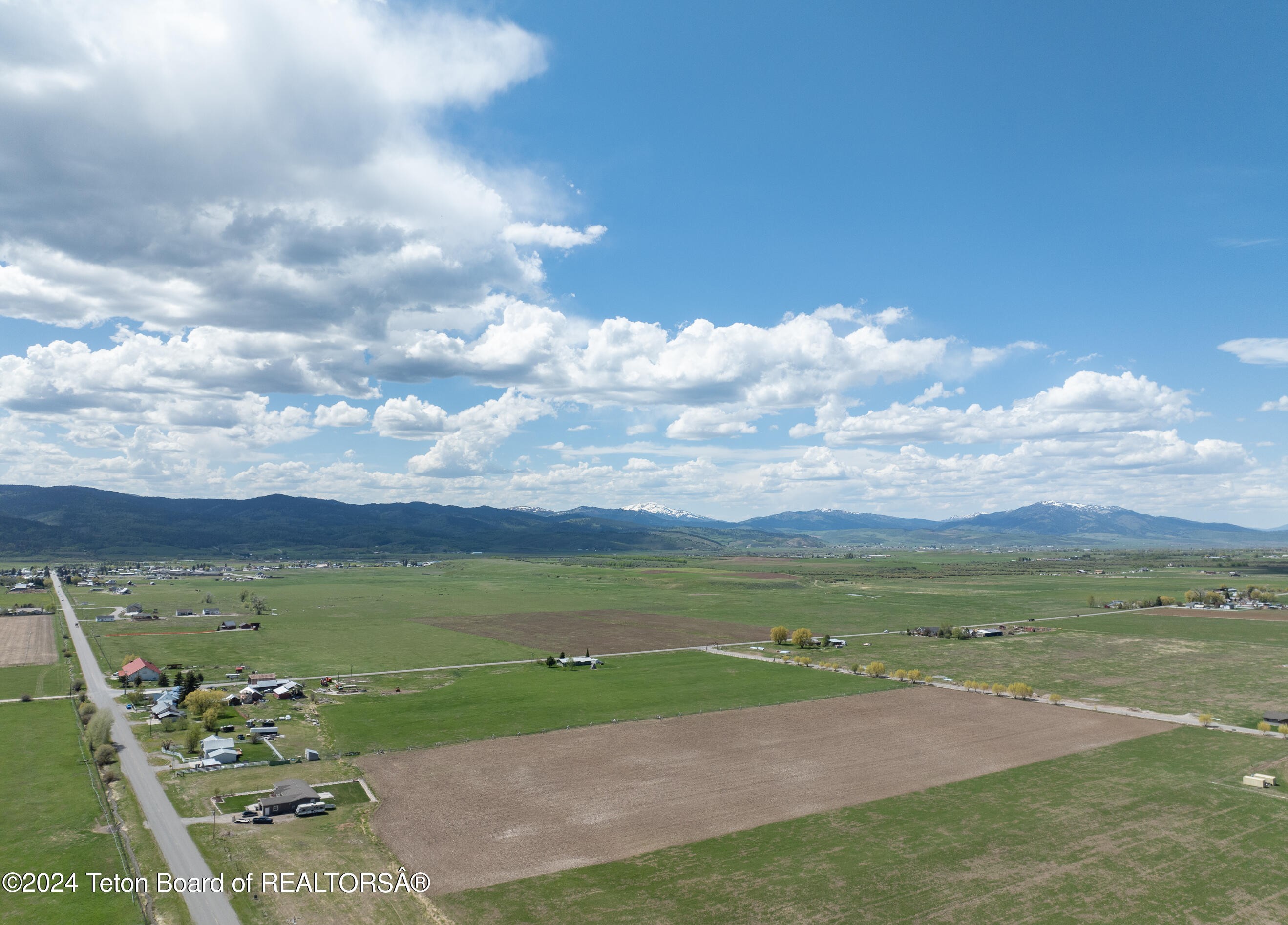Thayne, Wyoming, 83127, United States, ,Residential,For Sale,1921409