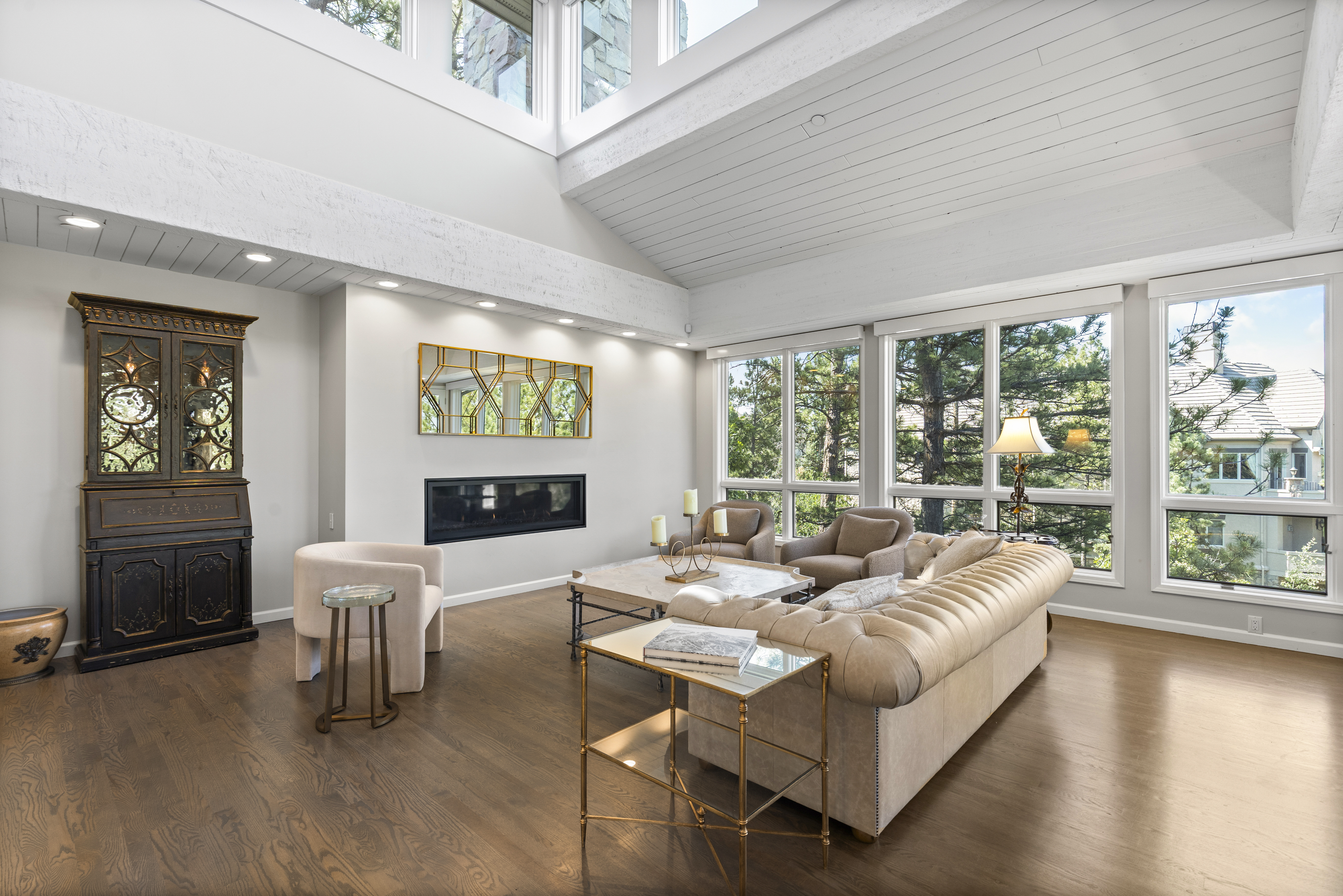  Exquisitely Updated Home - 物件實景