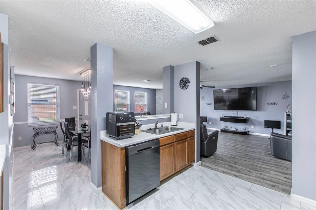 Lancaster, Texas, 75134, United States, 5 Bedrooms Bedrooms, ,3 BathroomsBathrooms,Residential,For Sale,1935785