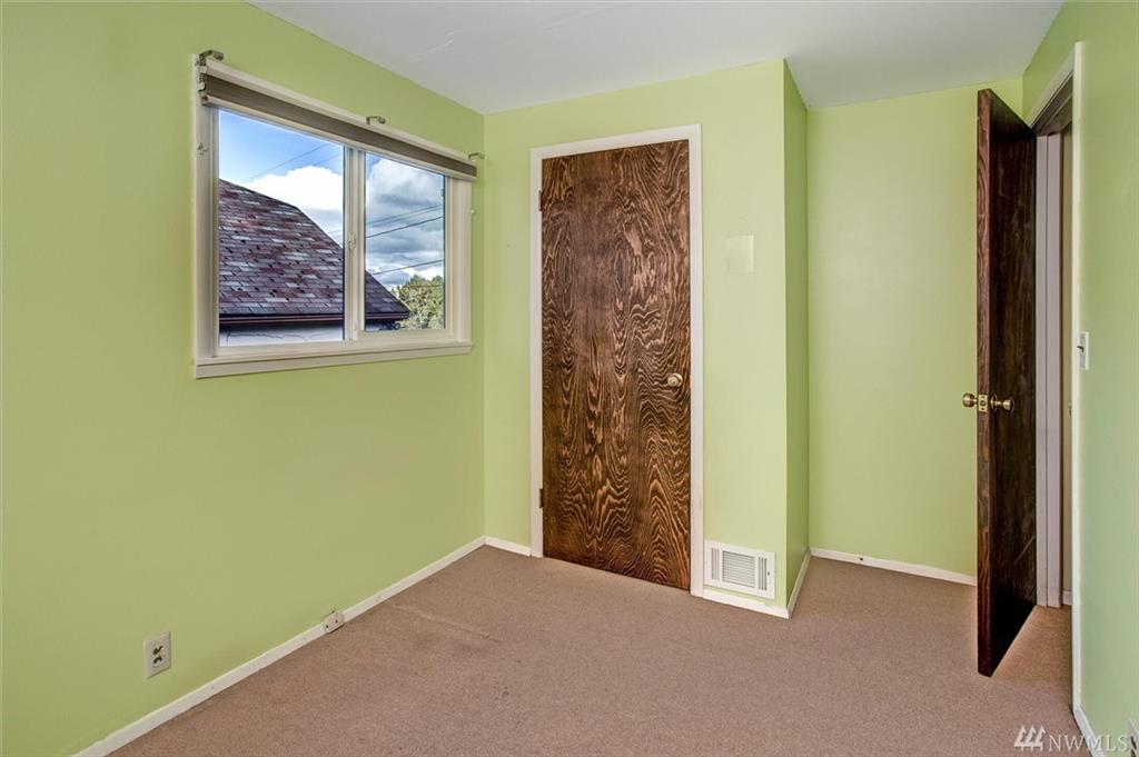 8911 20th Ave NE, Seattle, Washington, 98115, United States, 2 Bedrooms Bedrooms, ,1 BathroomBathrooms,Residential,For Sale,8911 20th Ave NE,1462257
