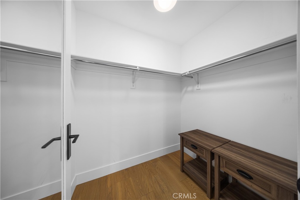 Los Angeles, California, 90024, United States, 2 Bedrooms Bedrooms, ,2 BathroomsBathrooms,Residential,For Sale,1746972