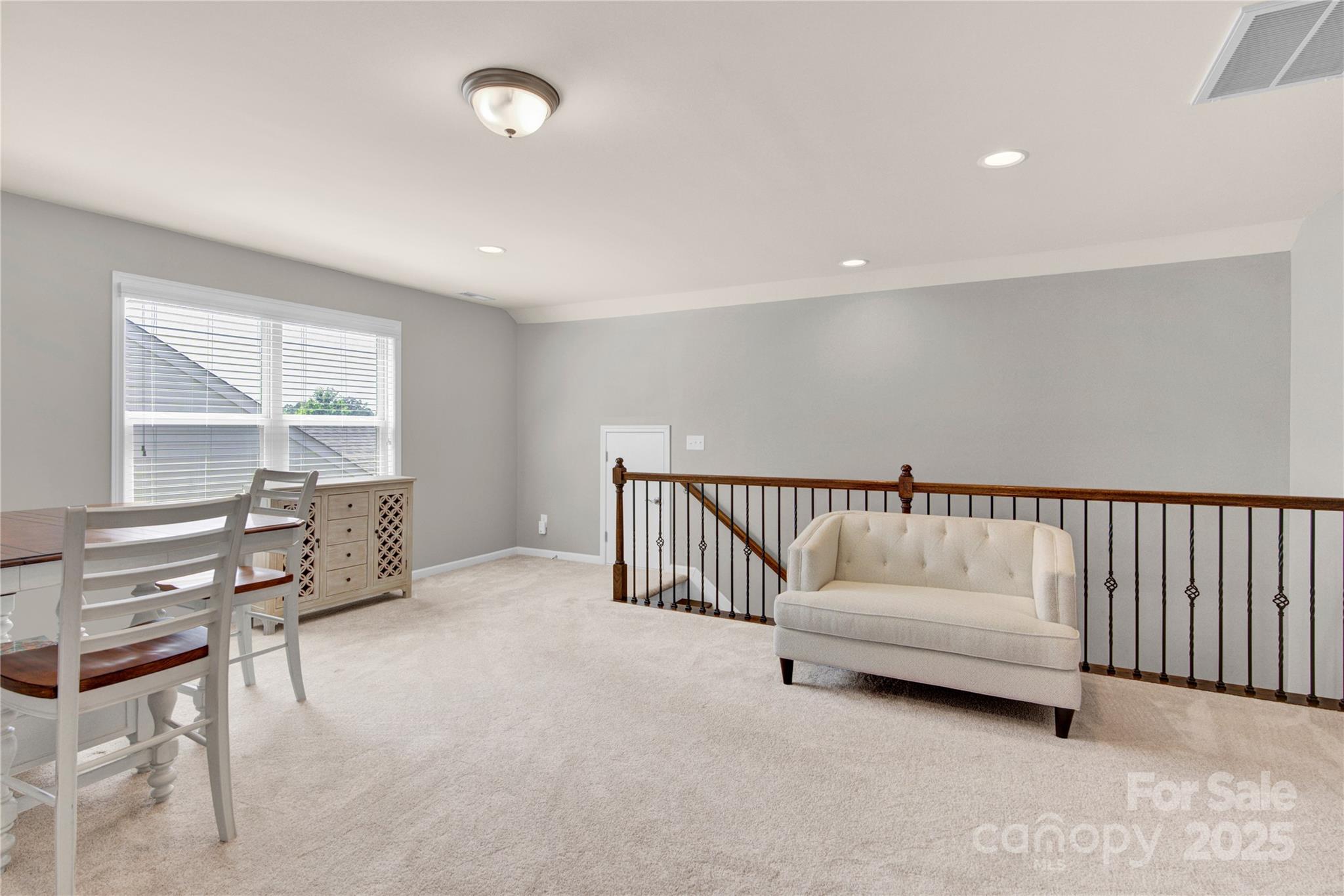Fort Mill, South Carolina, 29715, United States, 4 Bedrooms Bedrooms, ,3 BathroomsBathrooms,Residential,For Sale,1903712