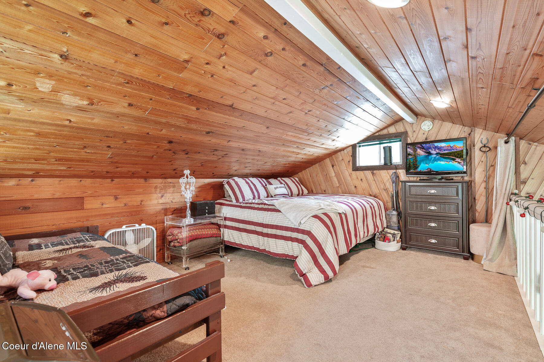 Priest River, Idaho, 83856, United States, 2 Bedrooms Bedrooms, ,2 BathroomsBathrooms,Residential,For Sale,1798320