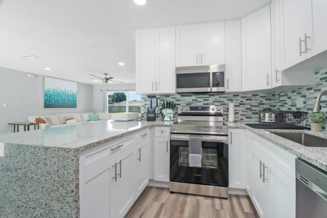 West Palm Beach, Florida, 33407, United States, 4 Bedrooms Bedrooms, ,2 BathroomsBathrooms,Residential,For Sale,1978414