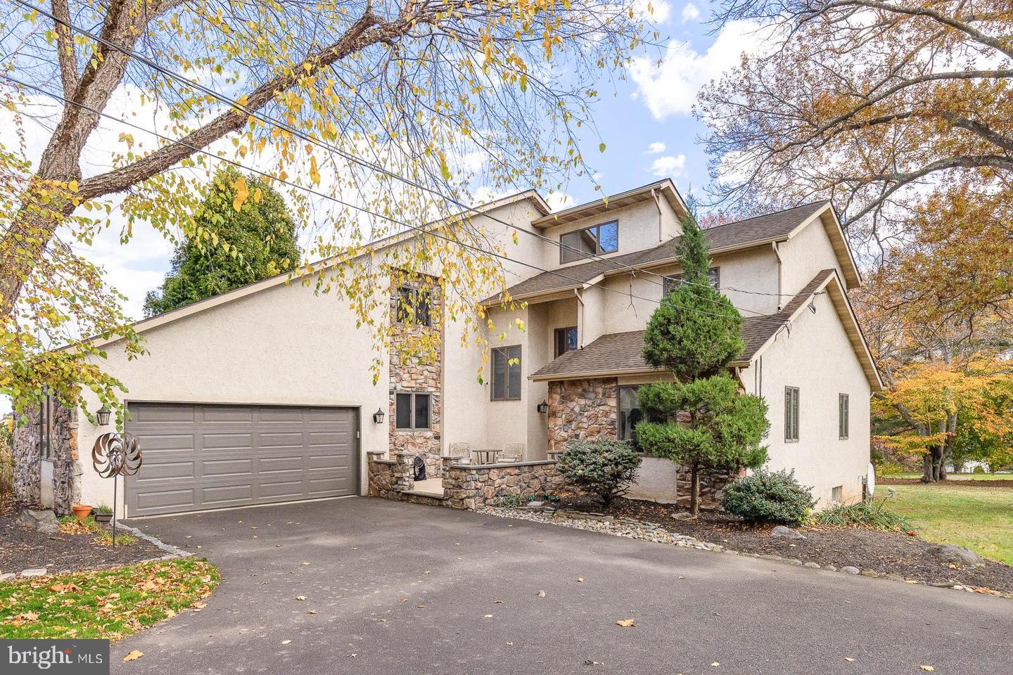 Chalfont, Pennsylvania, 18914, United States, 4 Bedrooms Bedrooms, ,4 BathroomsBathrooms,Residential,For Sale,1991074