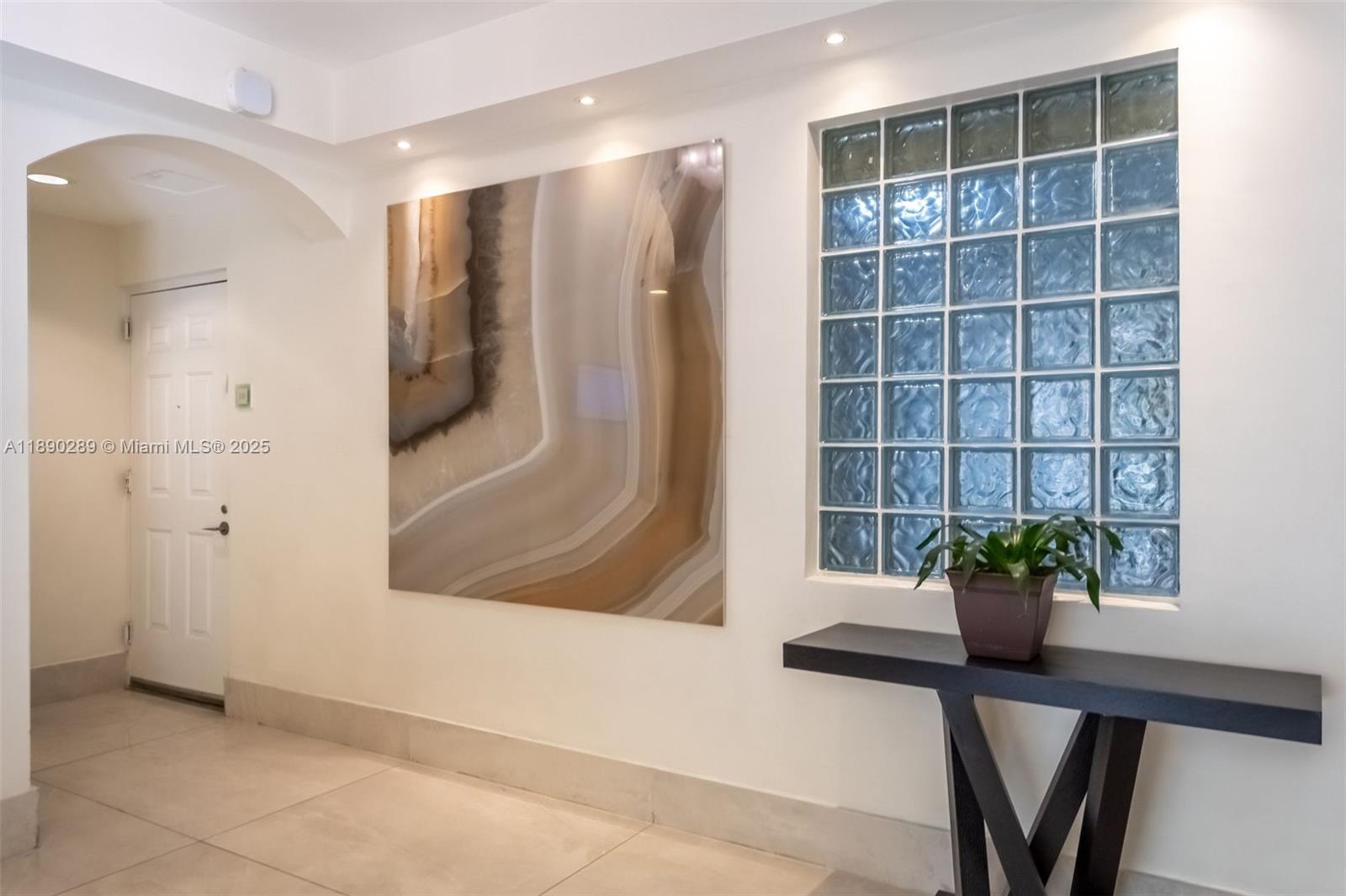 Aventura, Florida, 33180, United States, 3 Bedrooms Bedrooms, ,3 BathroomsBathrooms,Residential,For Sale,1961419