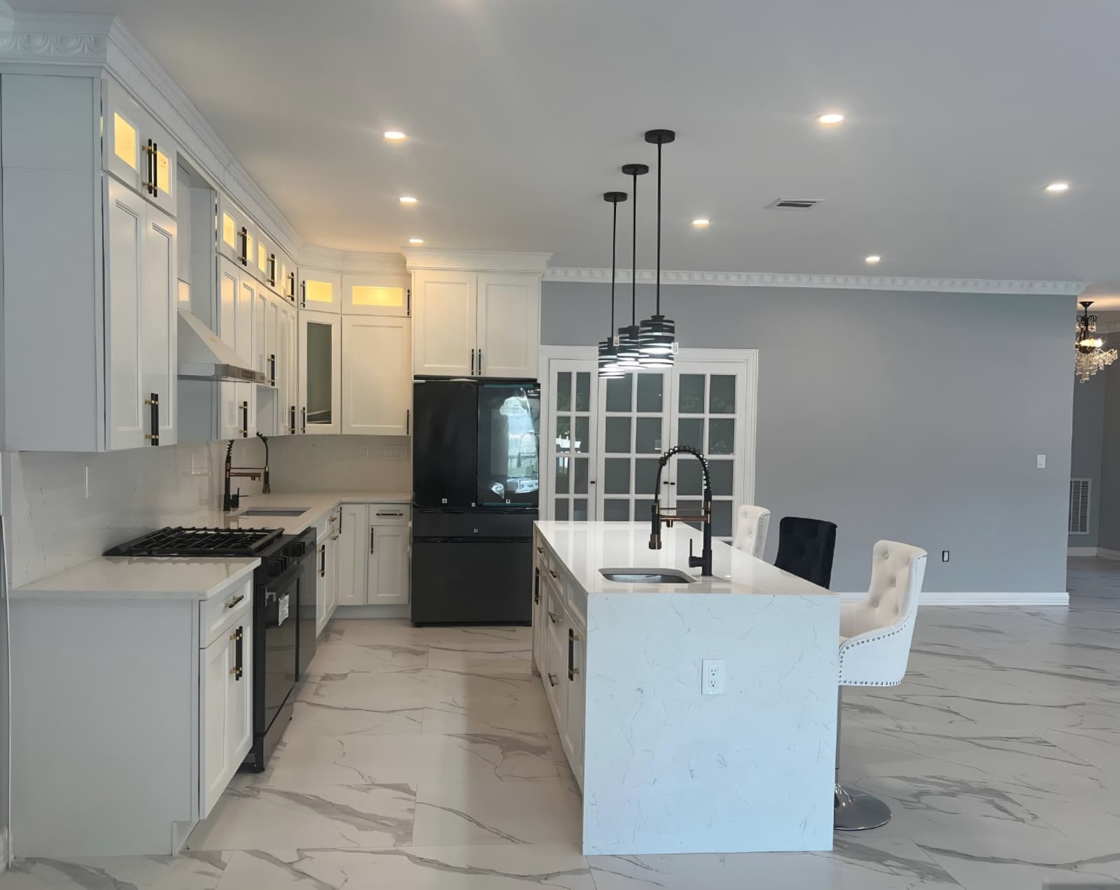 Little Ferry, New Jersey, 07643, United States, 5 Bedrooms Bedrooms, ,4 BathroomsBathrooms,Residential,For Sale,1980185