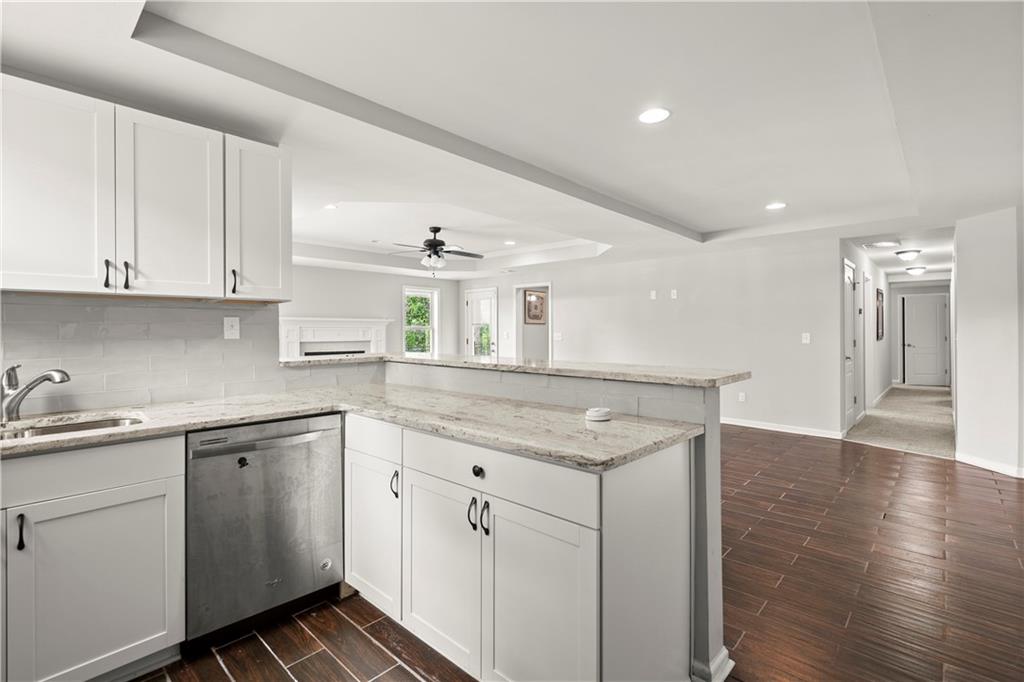 Mcdonough, Georgia, 30253, United States, 6 Bedrooms Bedrooms, ,5 BathroomsBathrooms,Residential,For Sale,1930134
