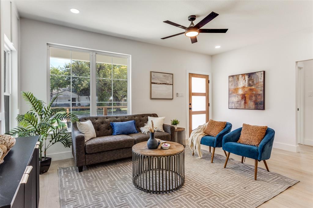 Fort Worth, Texas, 76109, United States, 4 Bedrooms Bedrooms, ,3 BathroomsBathrooms,Residential,For Sale,1974156