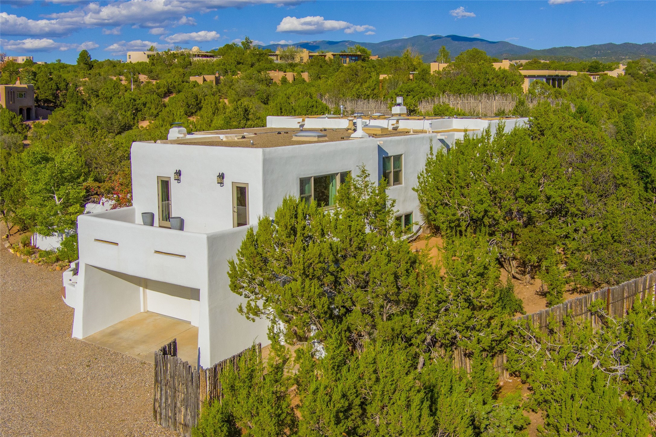  413 Los Arboles Drive - 物件實景