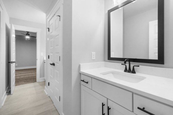 Cumberland Furnace, Tennessee, 37051, United States, 4 Bedrooms Bedrooms, ,4 BathroomsBathrooms,Residential,For Sale,2005990