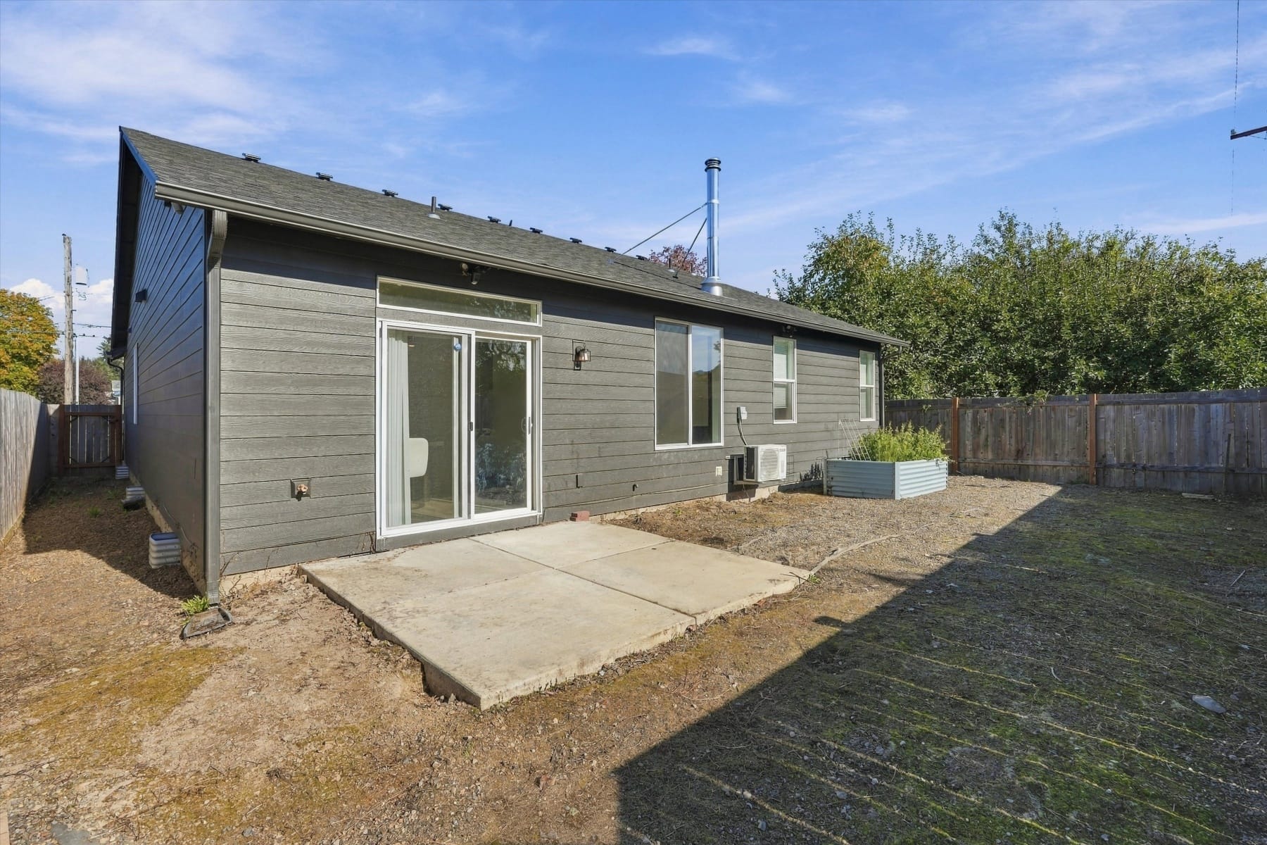  153 JOHN ST Kelso, WA 98626 - 物件實景