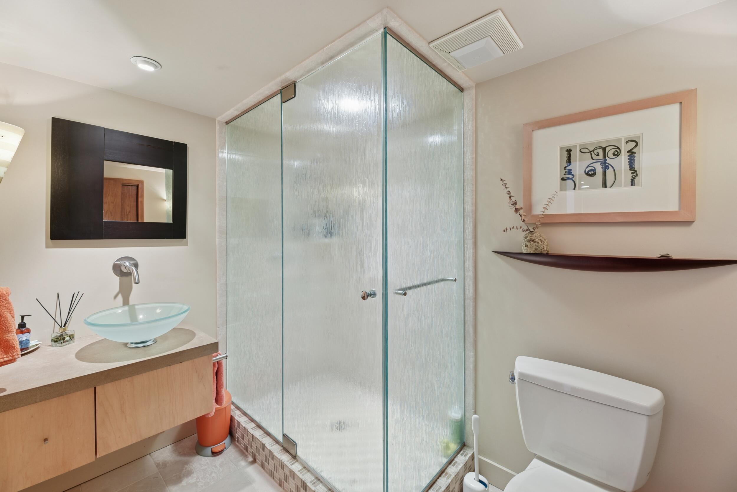 Long Beach, Indiana, 46360, United States, 5 Bedrooms Bedrooms, ,4 BathroomsBathrooms,Residential,For Sale,1989580