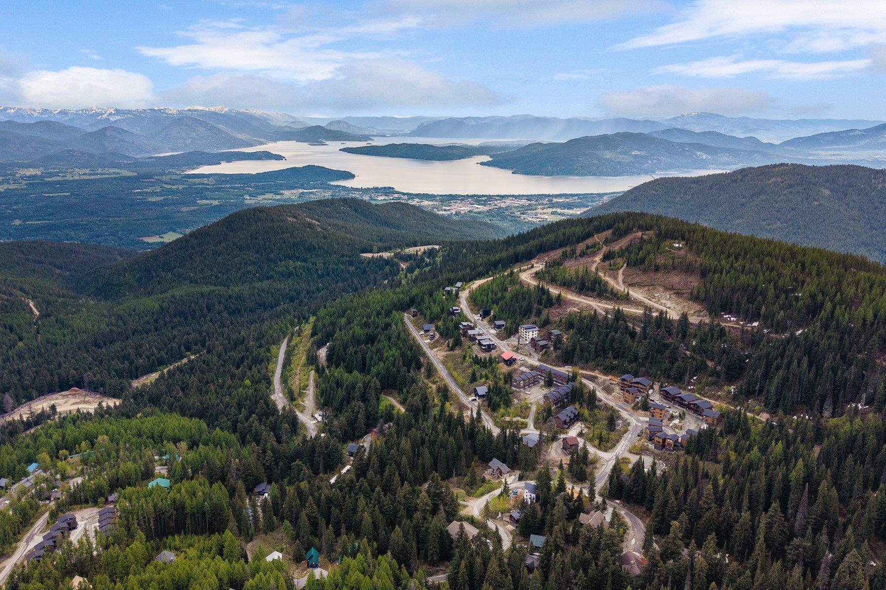  Mountain Lot - 物件實景