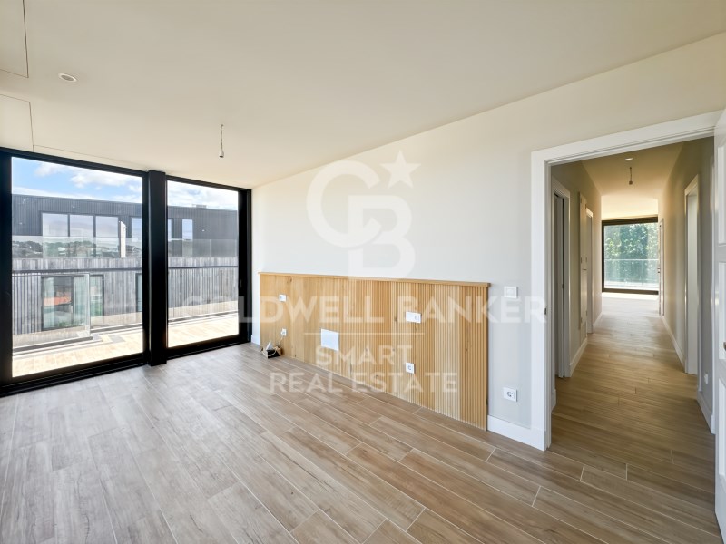 Oleiros, Galicia, 15172, ES, 2 Bedrooms Bedrooms, ,2 BathroomsBathrooms,Residential,For Sale,1891297