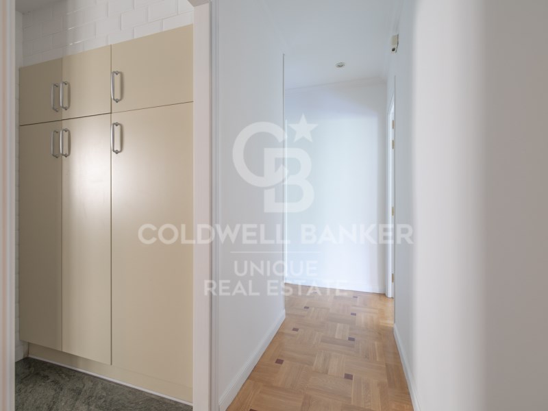 Madrid, Comunidad de Madrid, ES, 5 Bedrooms Bedrooms, ,3 BathroomsBathrooms,Residential,For Sale,1847498