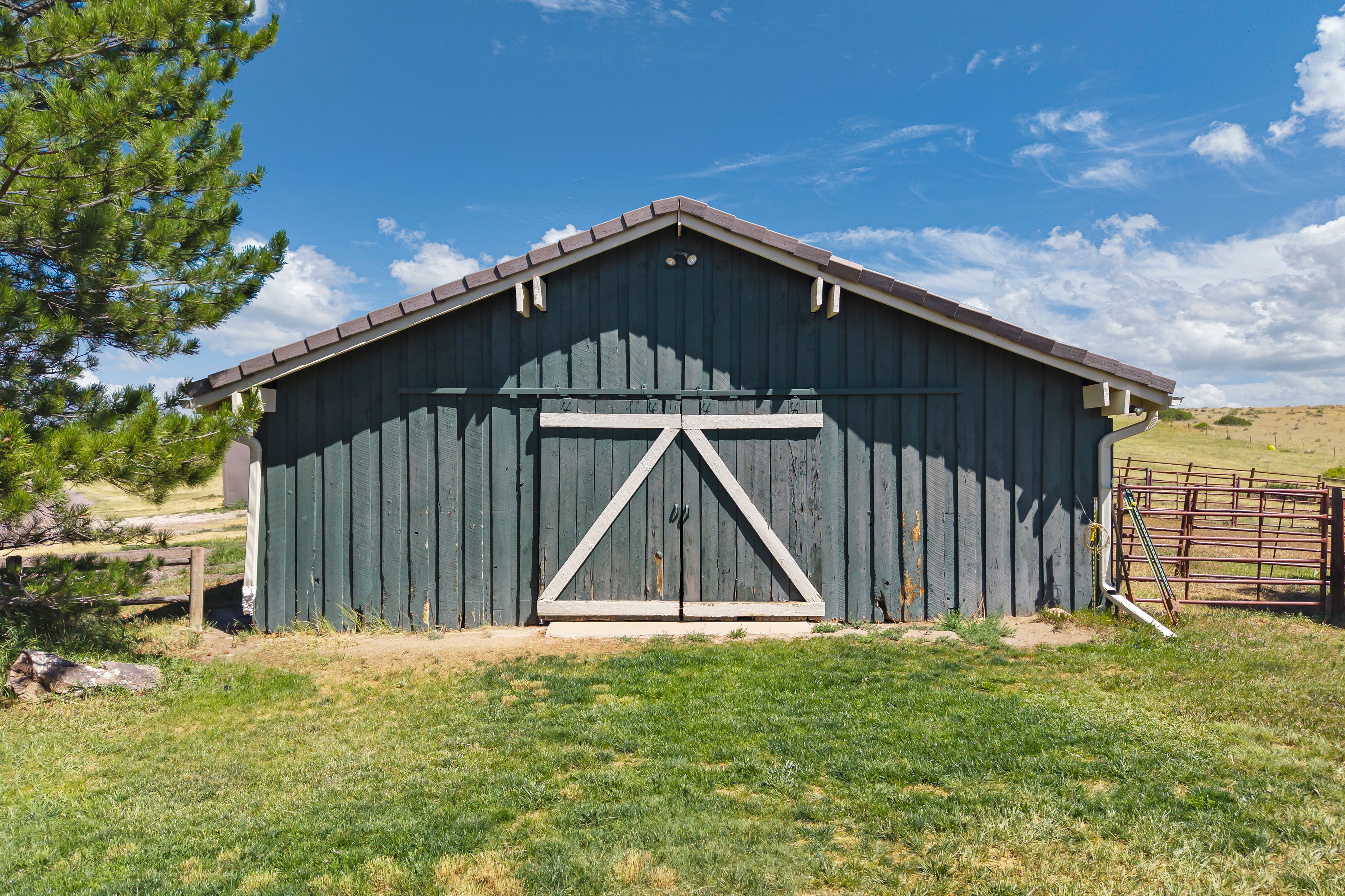  Ranch in Butterfield on 5 Acres with Pikes Peak Views - 物件實景