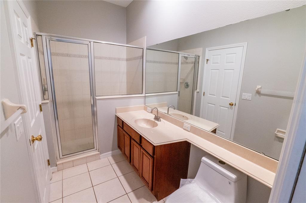 Orlando, Florida, 32824, United States, 5 Bedrooms Bedrooms, ,4 BathroomsBathrooms,Residential,For Sale,1988191