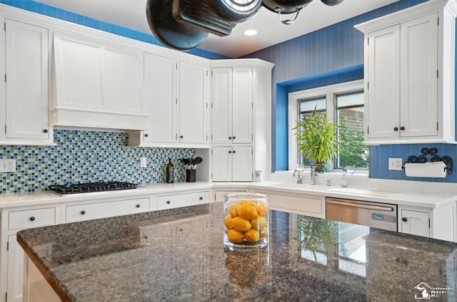 MONROE, Michigan, 48162, United States, 4 Bedrooms Bedrooms, ,7 BathroomsBathrooms,Residential,For Sale,1995576