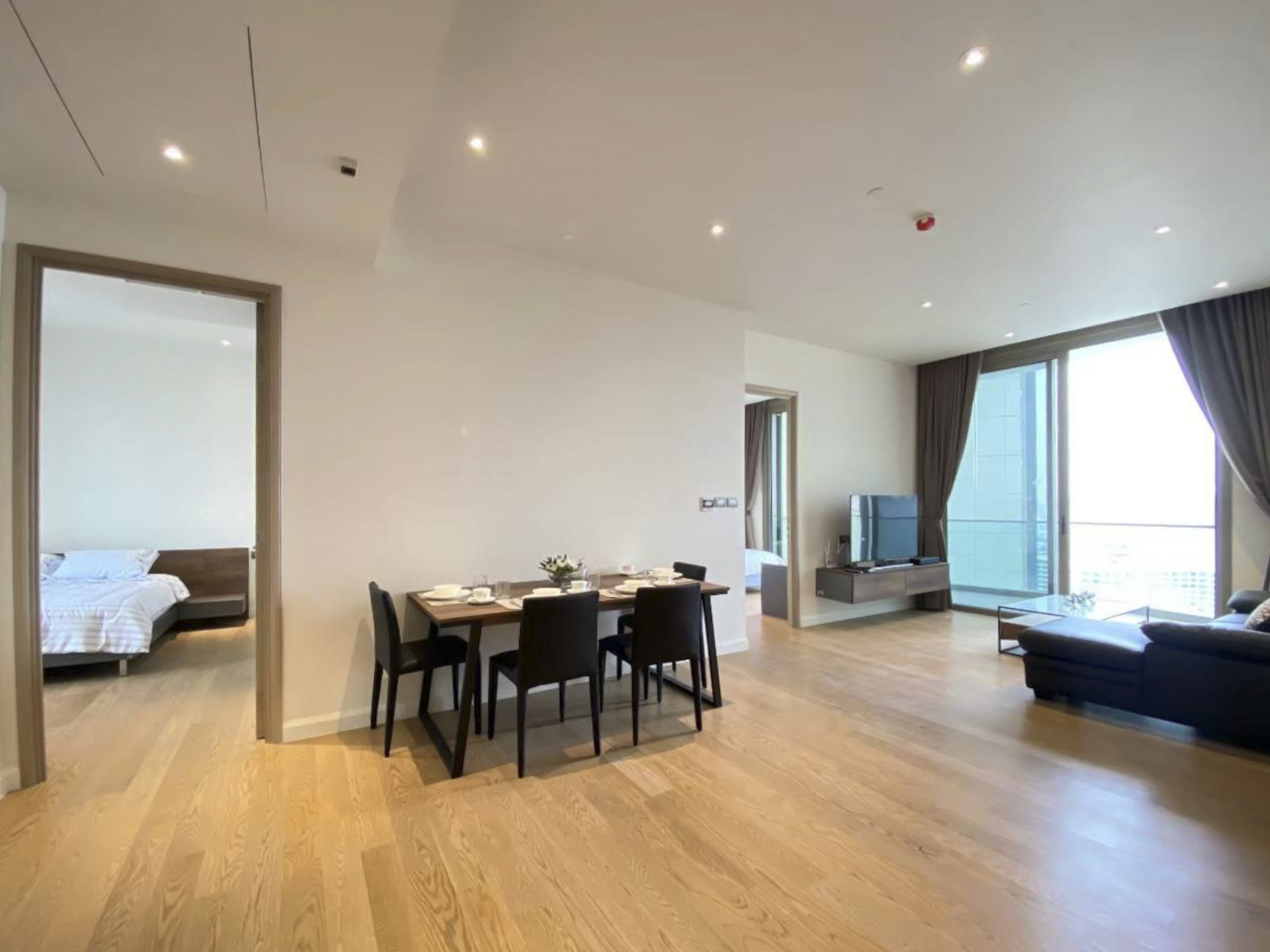 Magnolias Waterfront Residences 