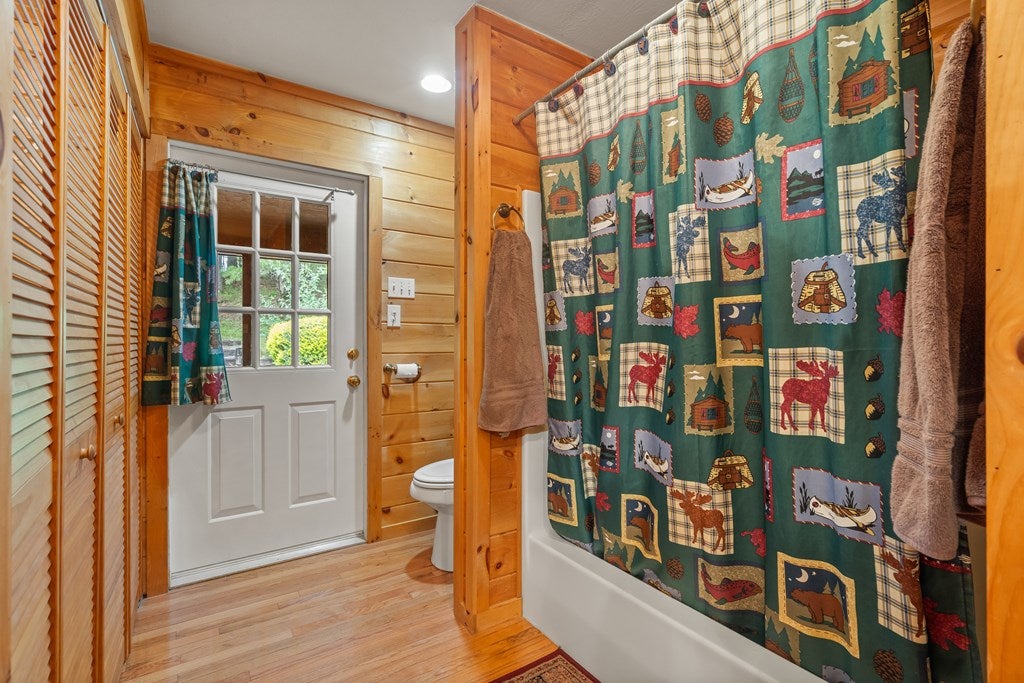 Morganton, Georgia, 30560, United States, 3 Bedrooms Bedrooms, ,3 BathroomsBathrooms,Residential,For Sale,1903694